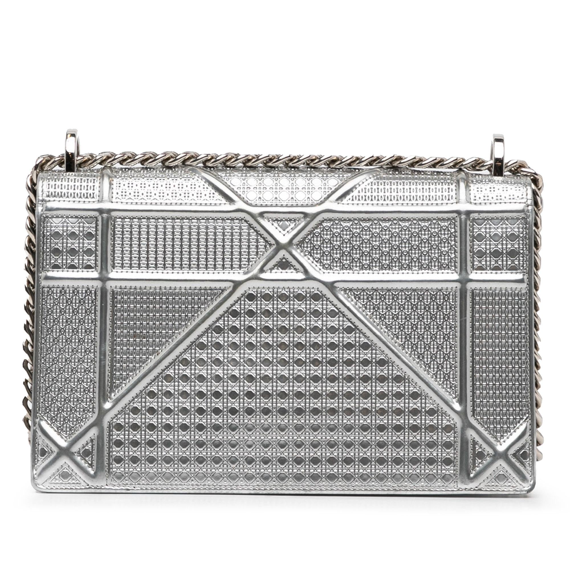 Dior Medium Patent Microcannage Diorama (SHG-ybOsAF)