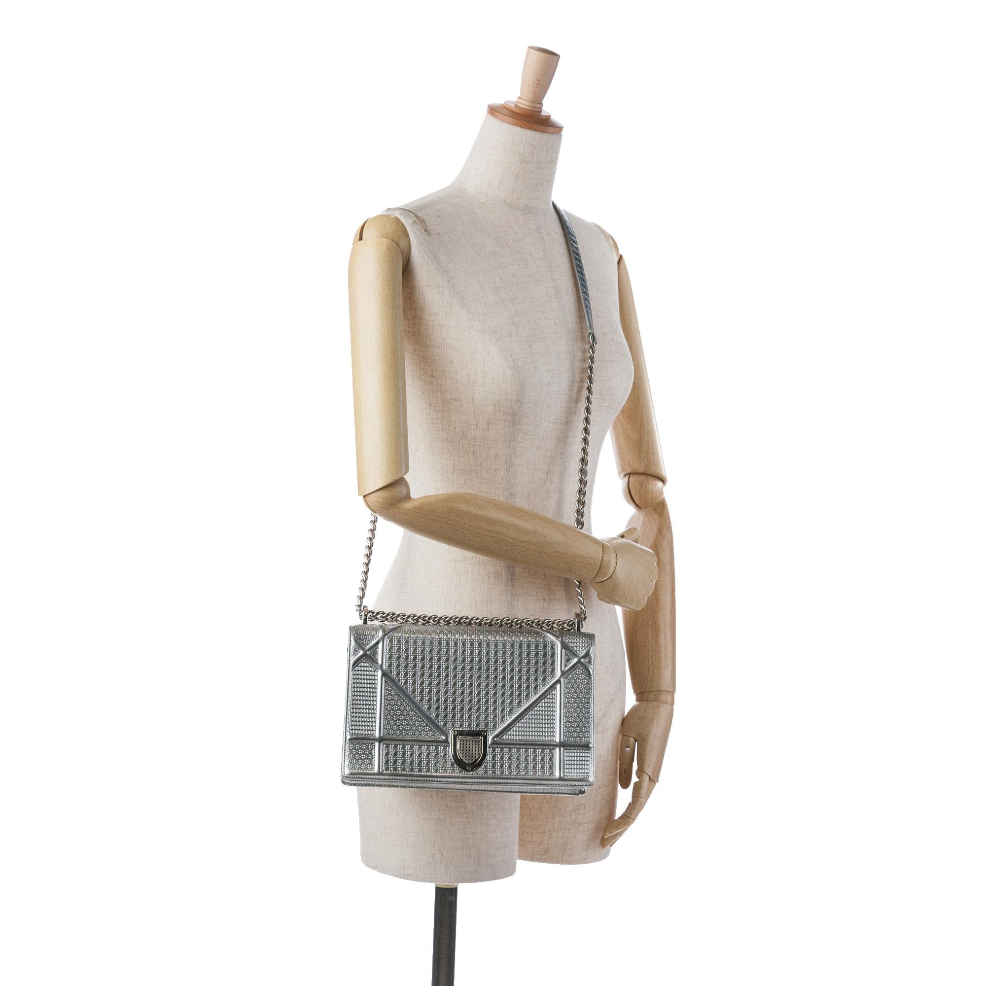 Dior Medium Patent Microcannage Diorama (SHG-ybOsAF)