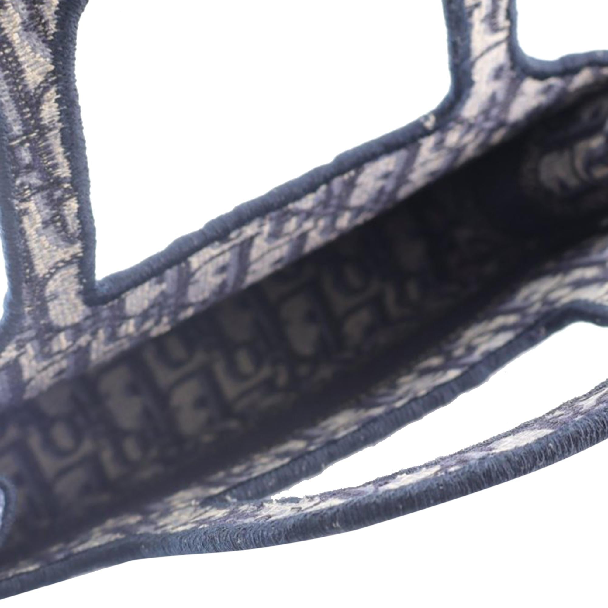 Dior Mini Oblique Book Tote (SHG-7ZTvi6)