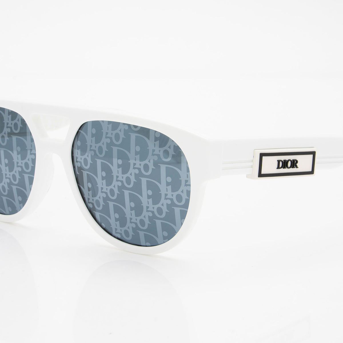 Dior Monogram DiorB23 R1I Sunglasses display picture 1