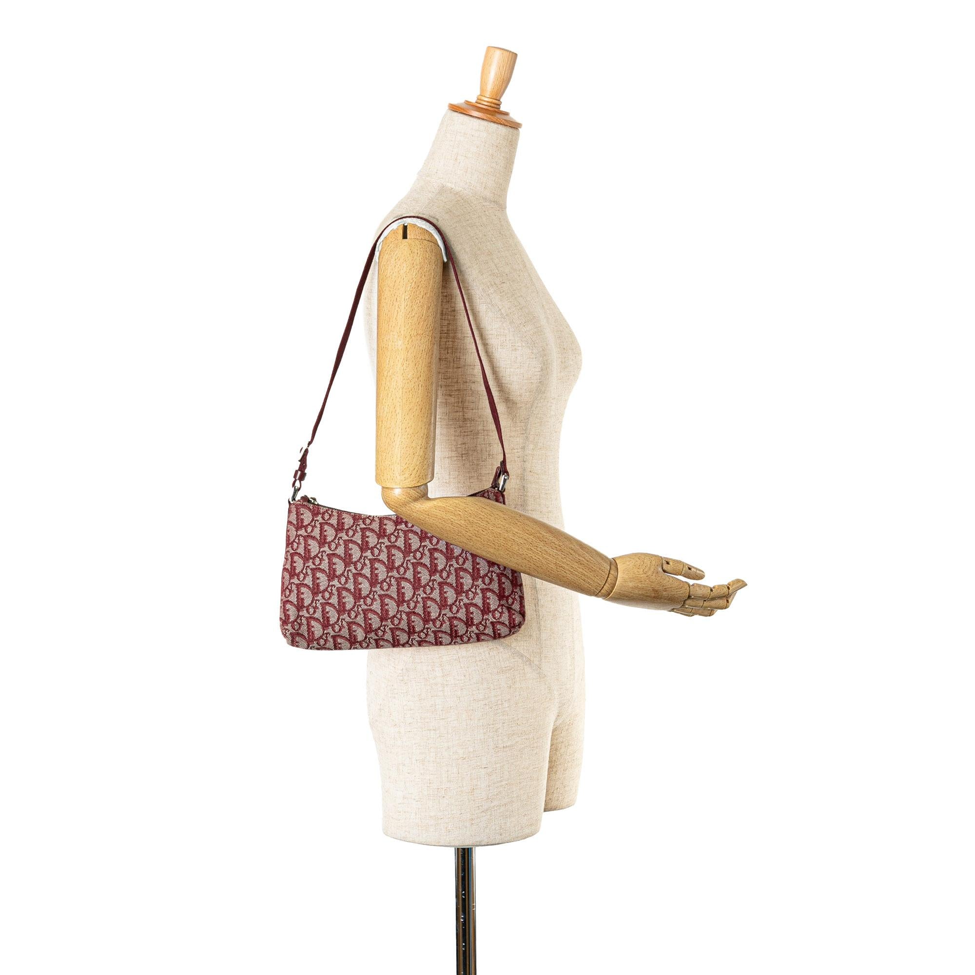 Dior Oblique Shoulder Bag (SHG-dQOYZL)