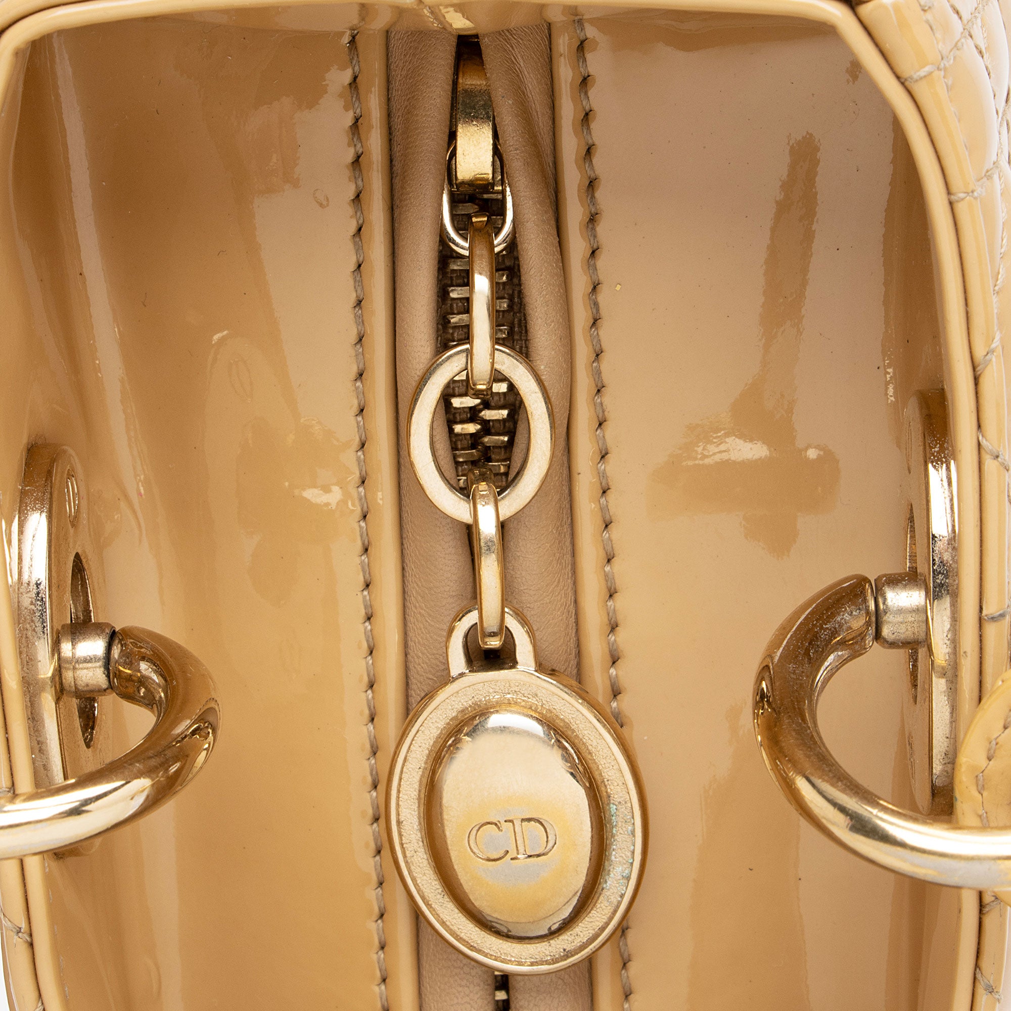 Dior Patent Leather Lady Dior Medium Tote (SHF-8qfooJ)