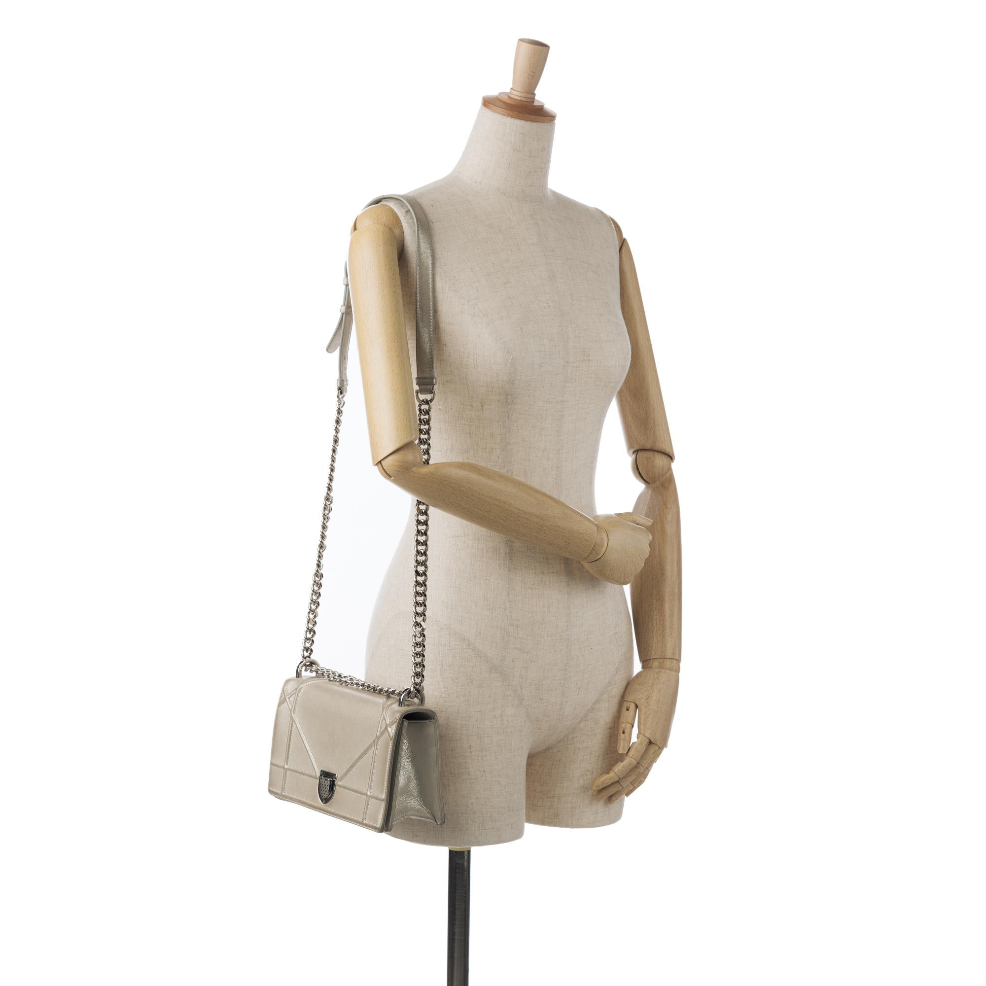 Dior Small Diorama Flap (SHG-FvC9TJ)
