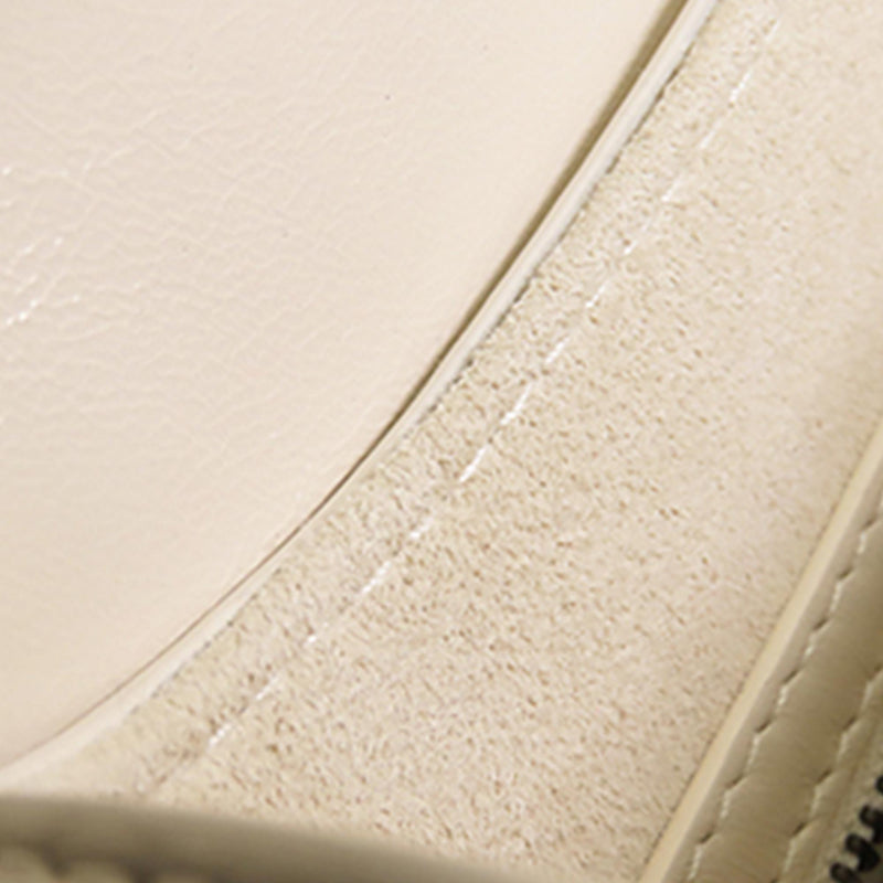 Dior Studded Leather Saddle Bag (SHG-UR0OzG)