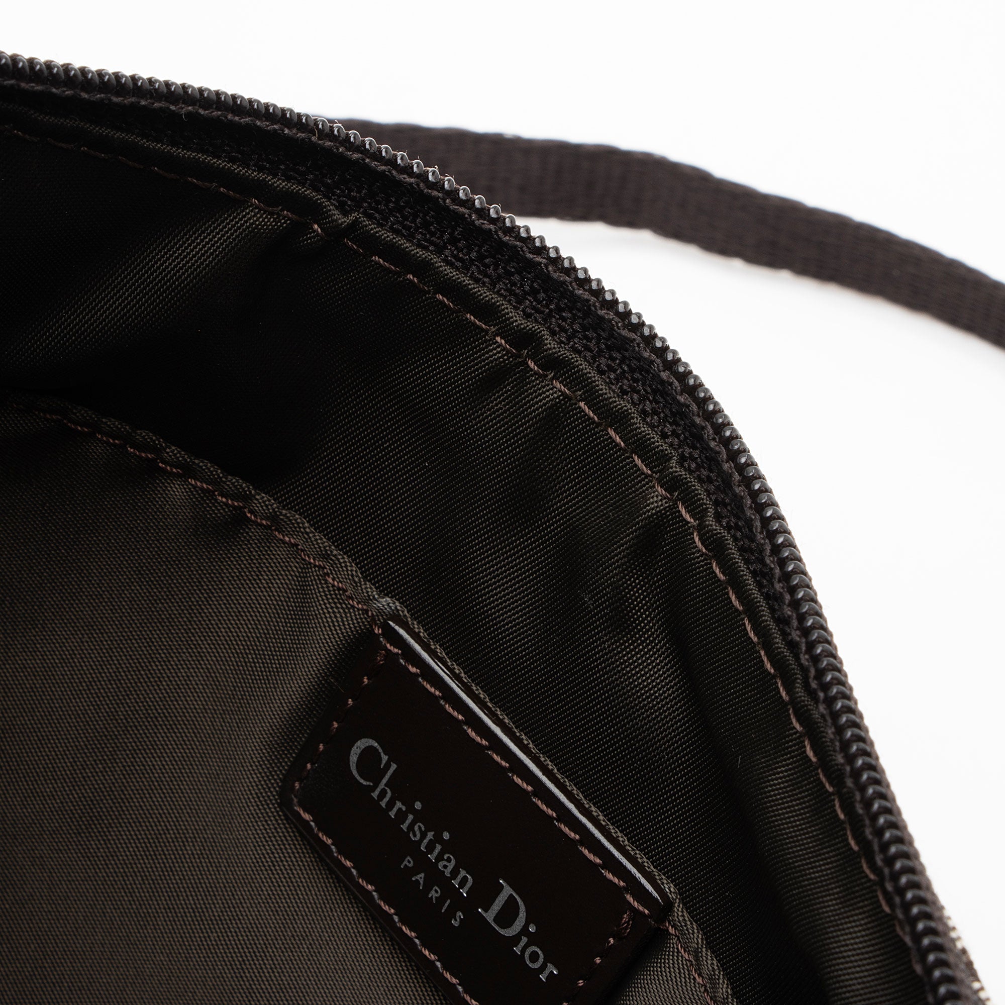 Dior Vintage Trotter Shoulder Bag (SHF-TtSMgB)