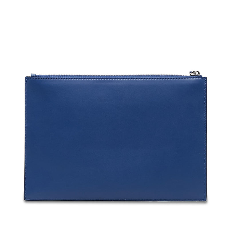 Fendi Baguette Leather Zip Clutch Bag (SHG-OiTX6Y)