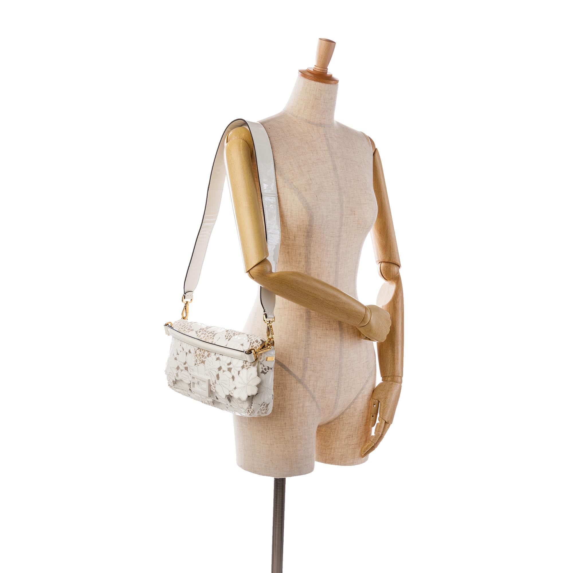 Fendi Embroidered Lace Baguette Satchel (SHG-iD9Gxu)