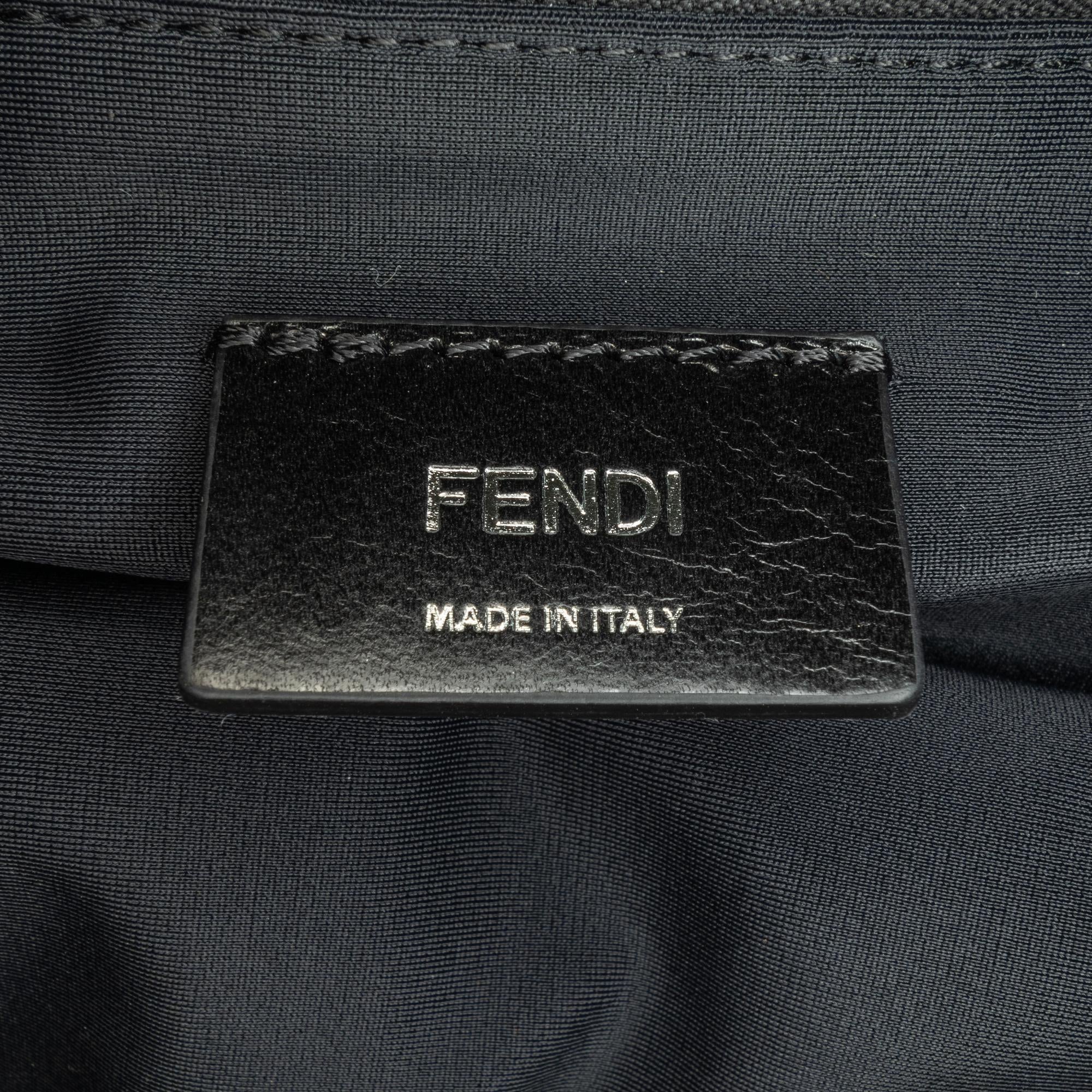 Fendi Large Zucca Vertigo Mesh Baguette Satchel (SHG-lFrso8)