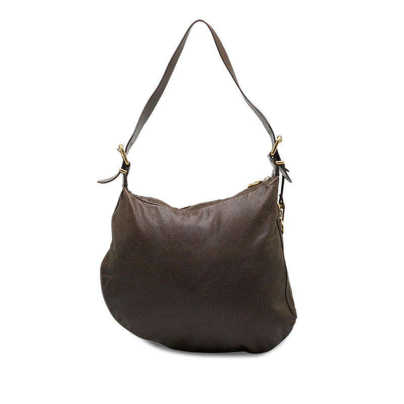 Fendi Leather Oyster Shoulder Bag (SHG-P6A7z8)