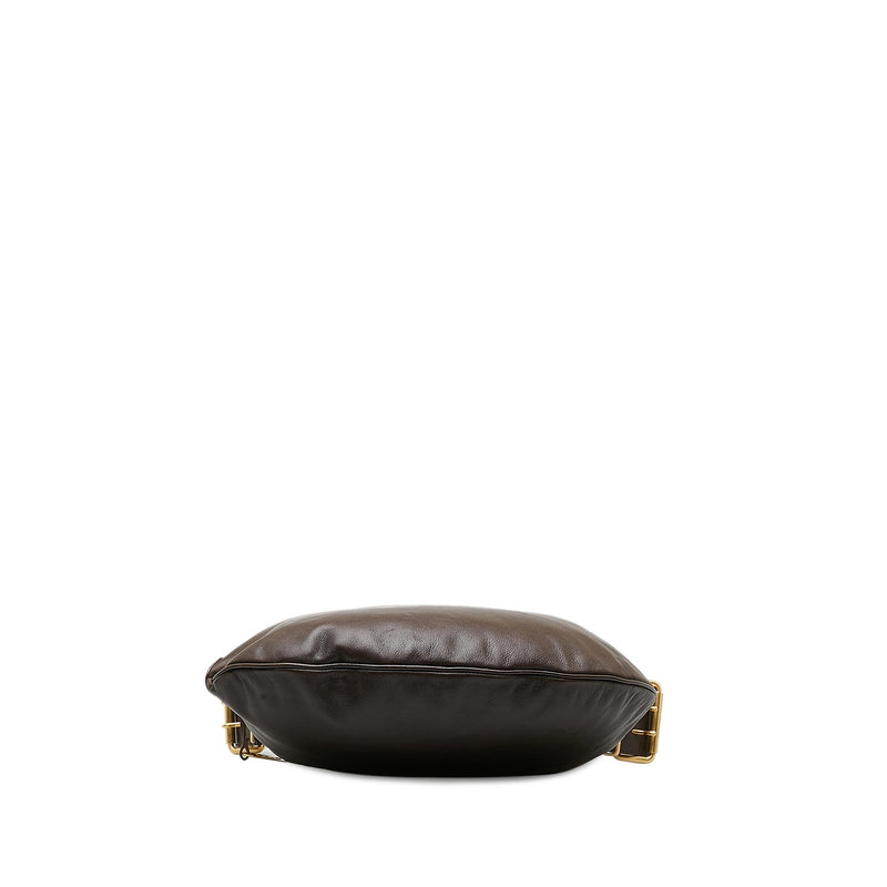 Fendi Leather Oyster Shoulder Bag (SHG-P6A7z8)