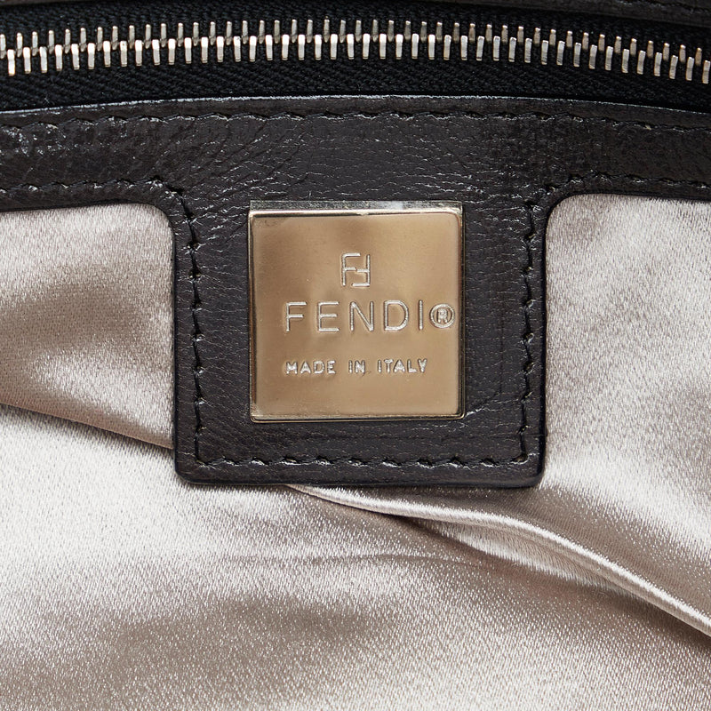 Fendi Mamma Forever Shoulder bag (SHG-OkNV3Z)