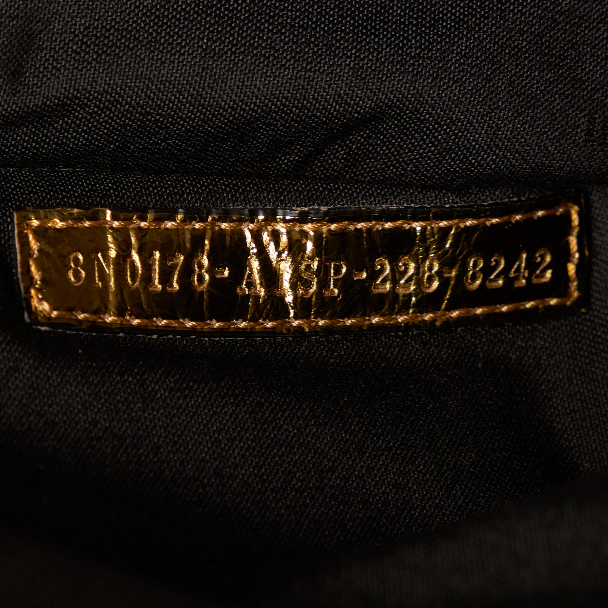 Fendi Metallic FF Tassel Clutch Bag (SHG-TuKBOV)