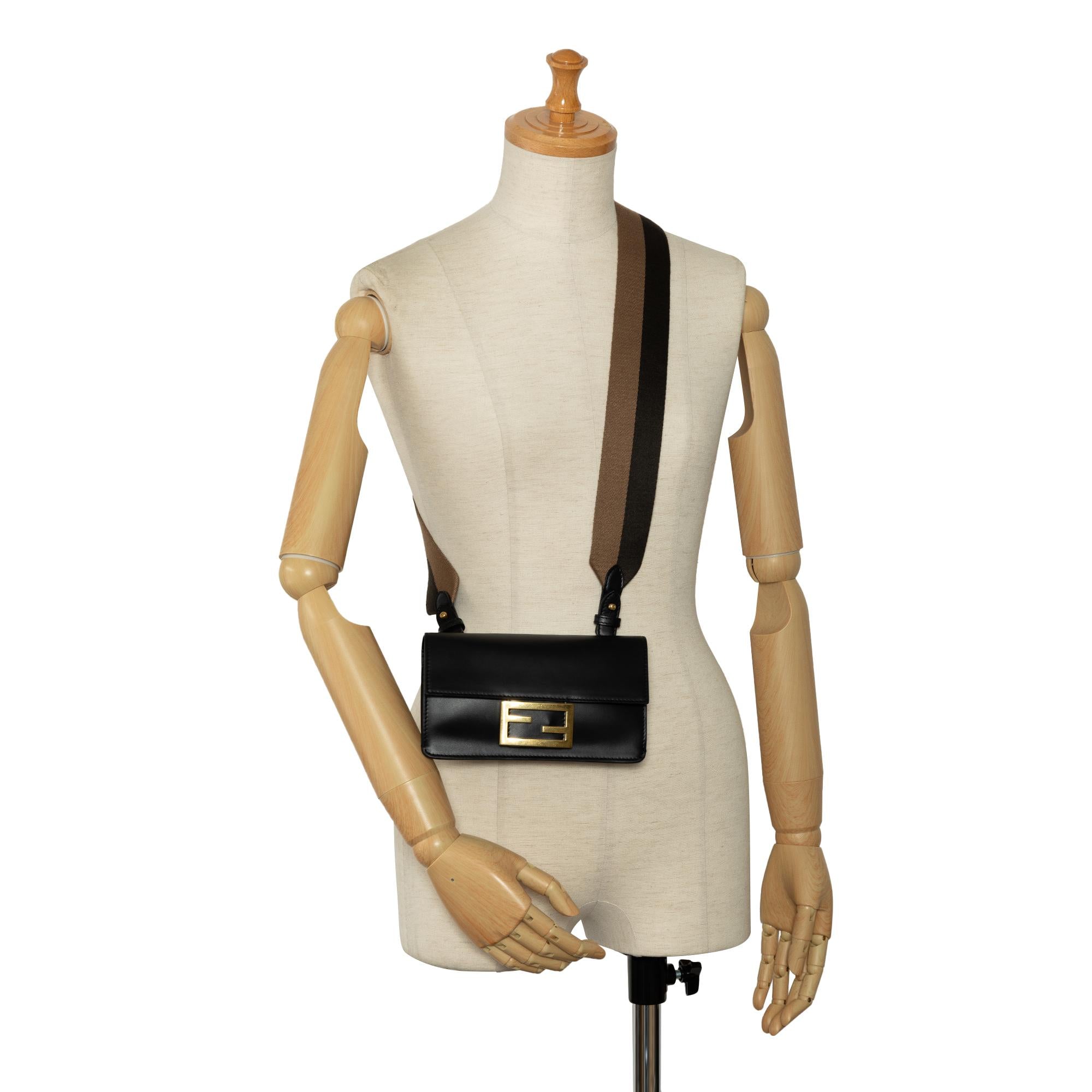 Fendi Mini Flat Baguette (SHG-4lY3vO)