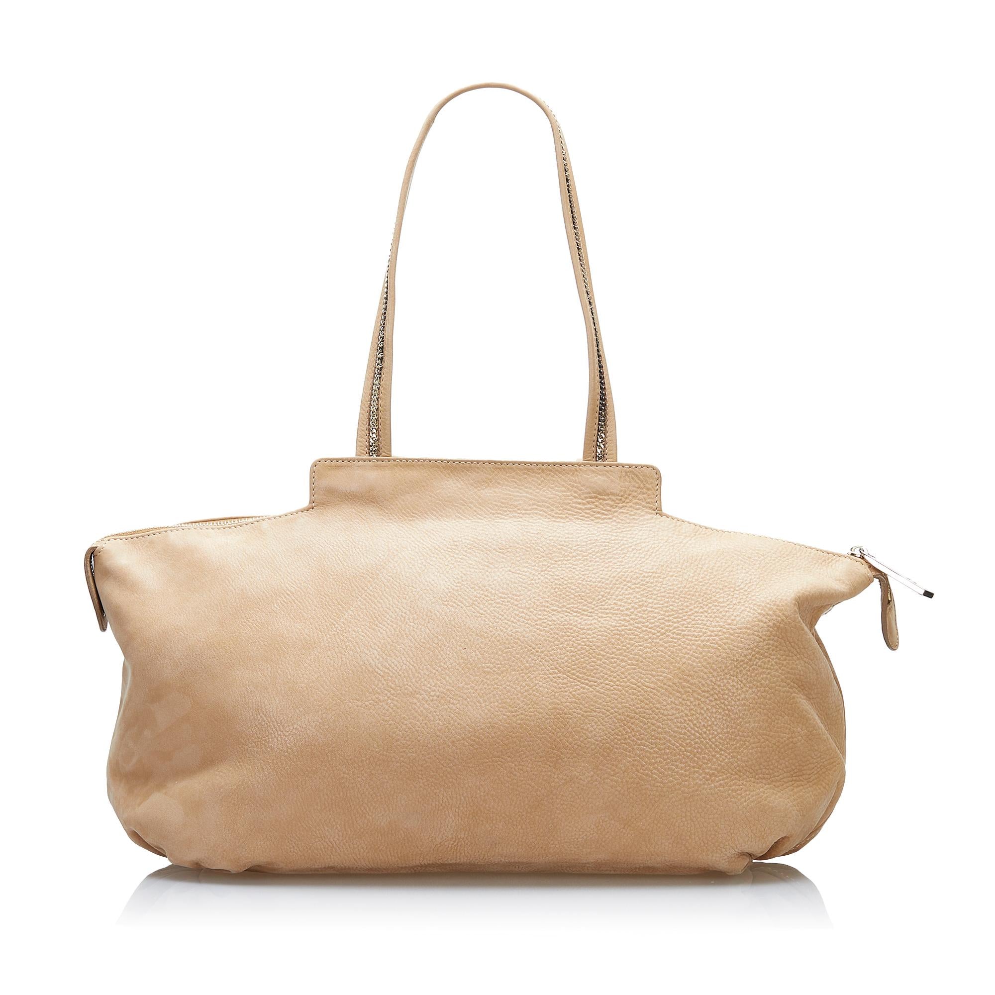 【FENDI】ショルダーバッグ Fendi Nubuck Chains Tote (SHG-36773)
