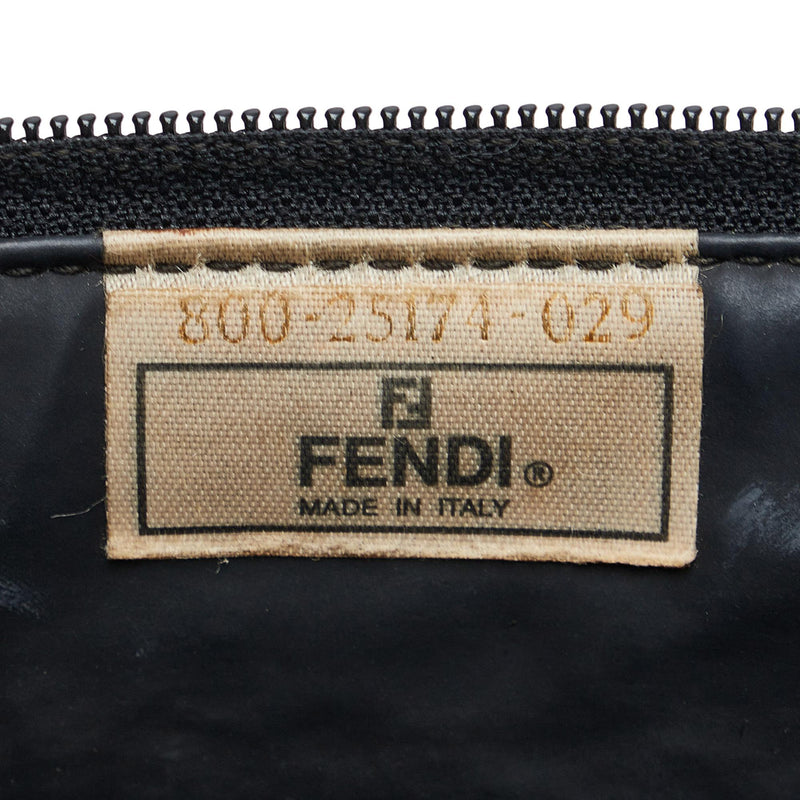 Fendi Pequin Clutch Bag (SHG-Xb9CL2)