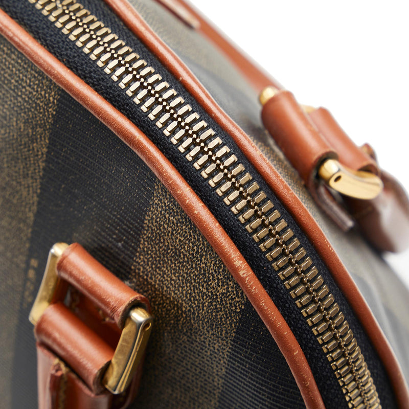 Fendi Pequin Handbag (SHG-wEXV2O)
