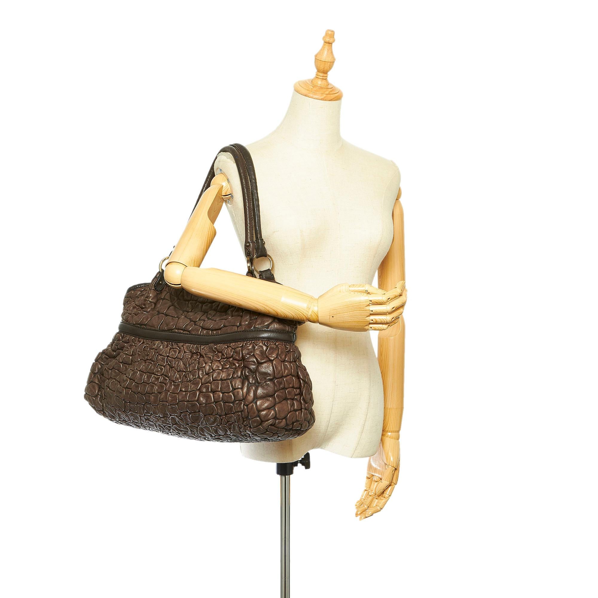 Fendi Puckered Bubble Leather Chef Shoulder Bag (SHG-32371)