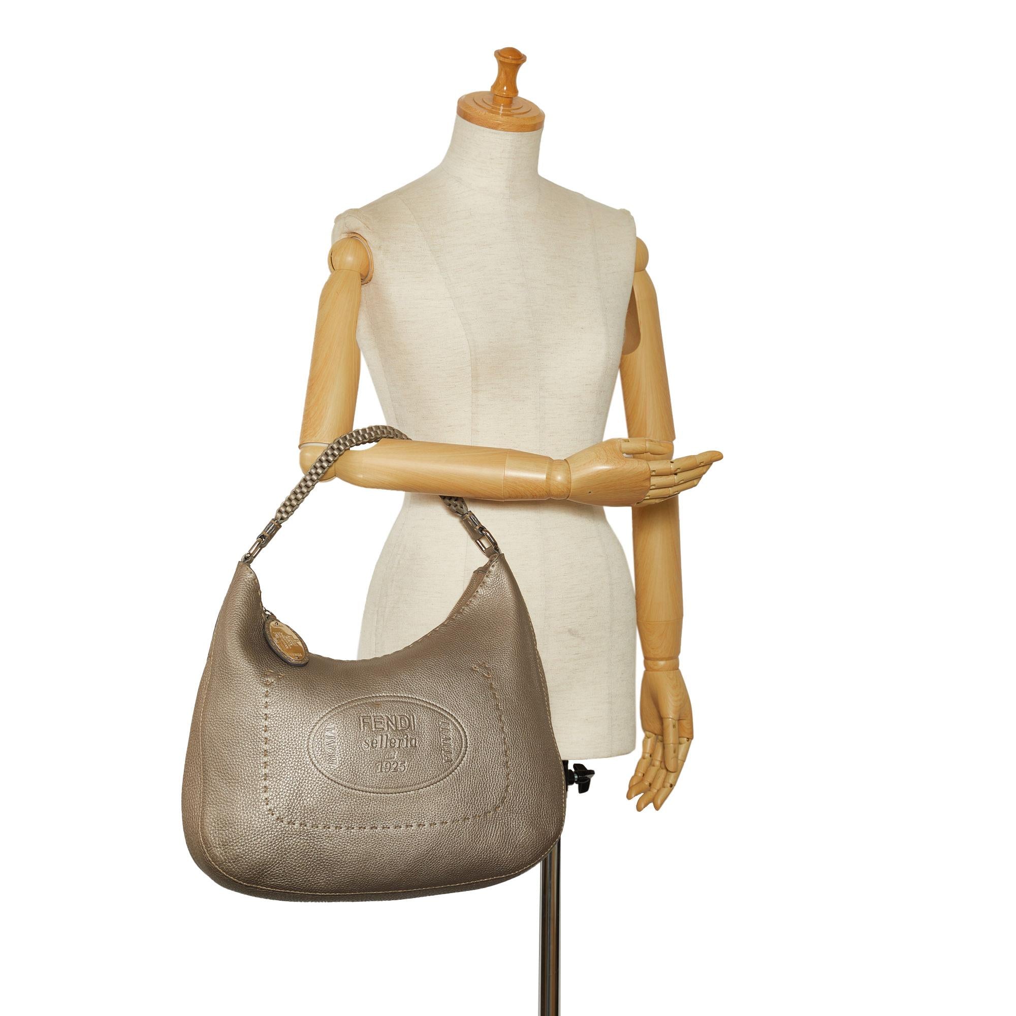 Fendi Selleria Hobo Bag (SHG-obZPMm)