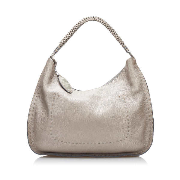 Fendi Selleria Shoulder Bag (SHG-vAr0QG)
