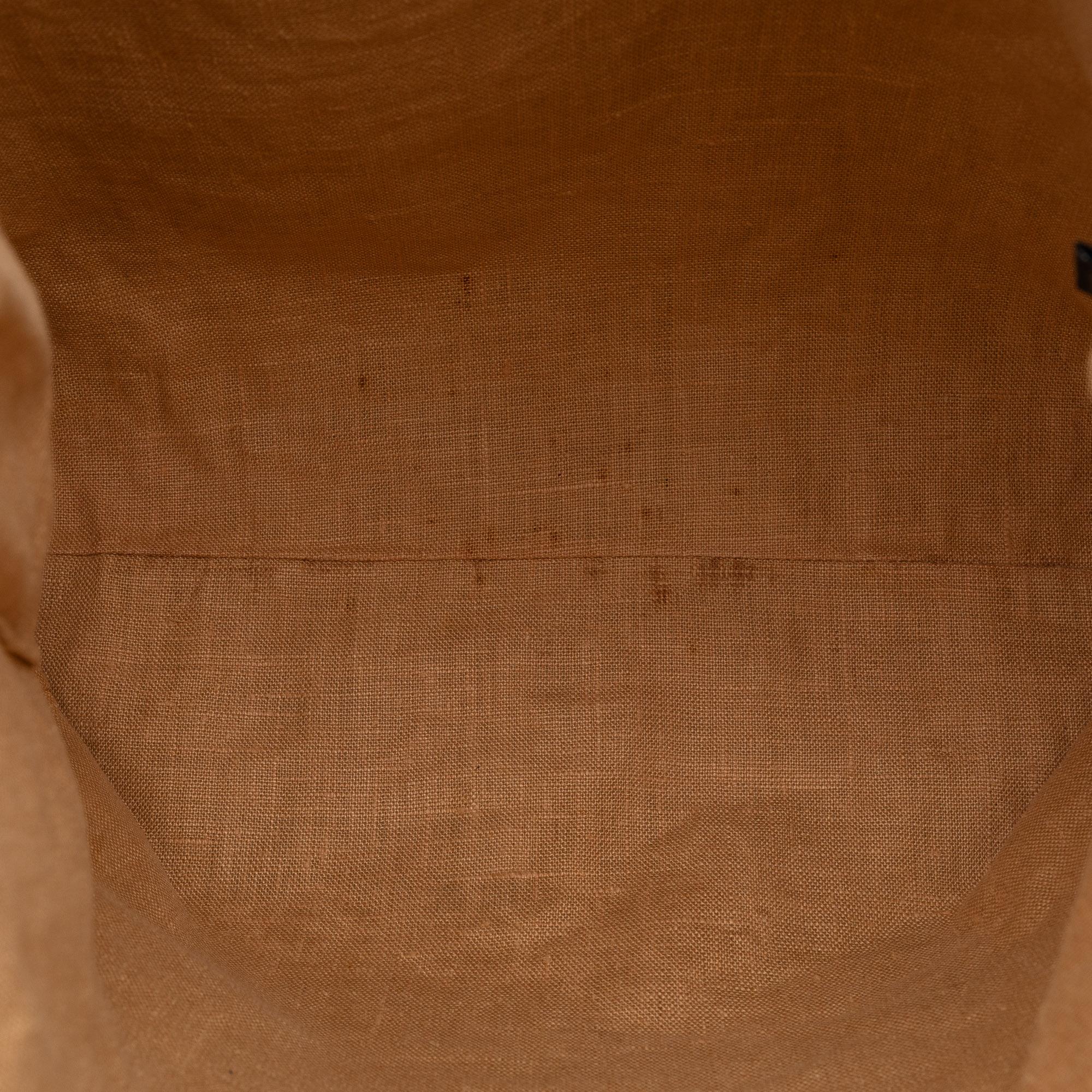 Fendi Selleria Trimmed Zucca Vertical Tote (SHG-AXod86)