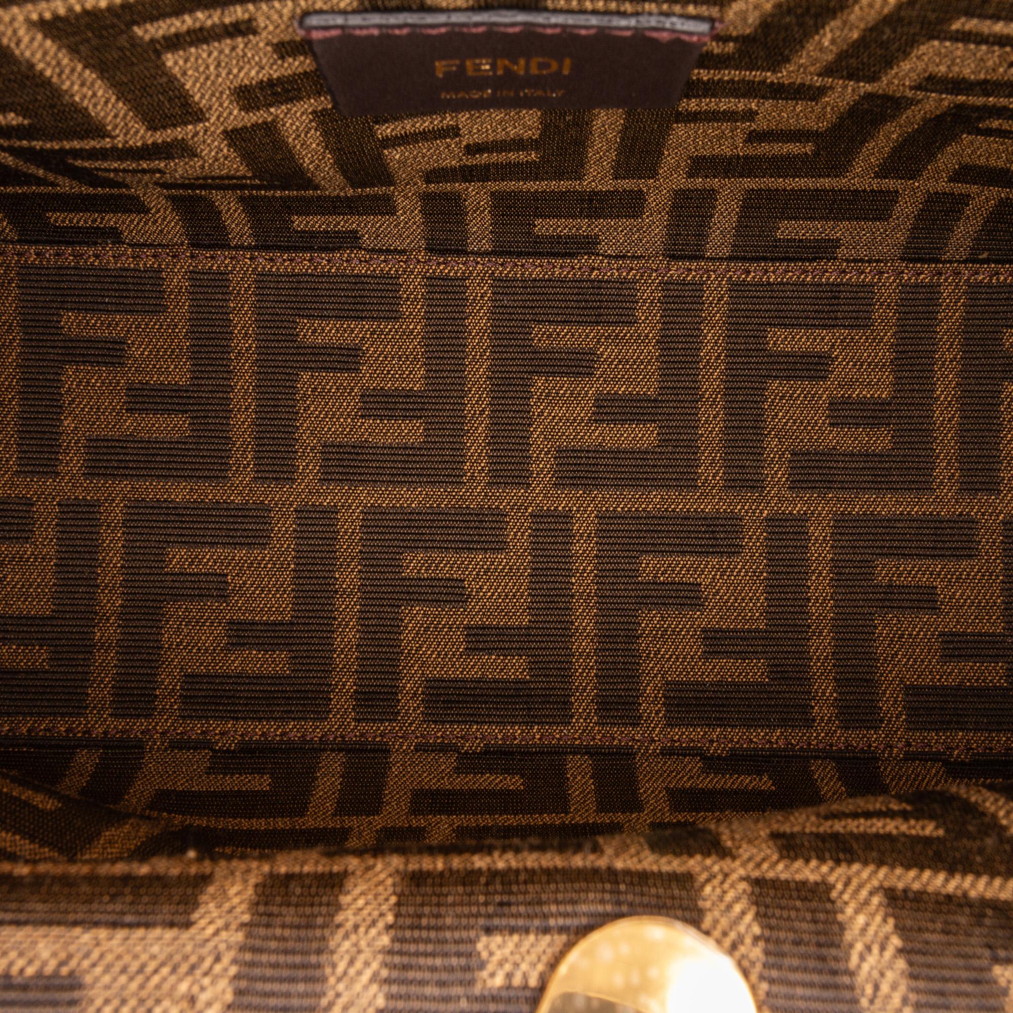 Fendi Small Fendi First (SHG-i7q1MY)