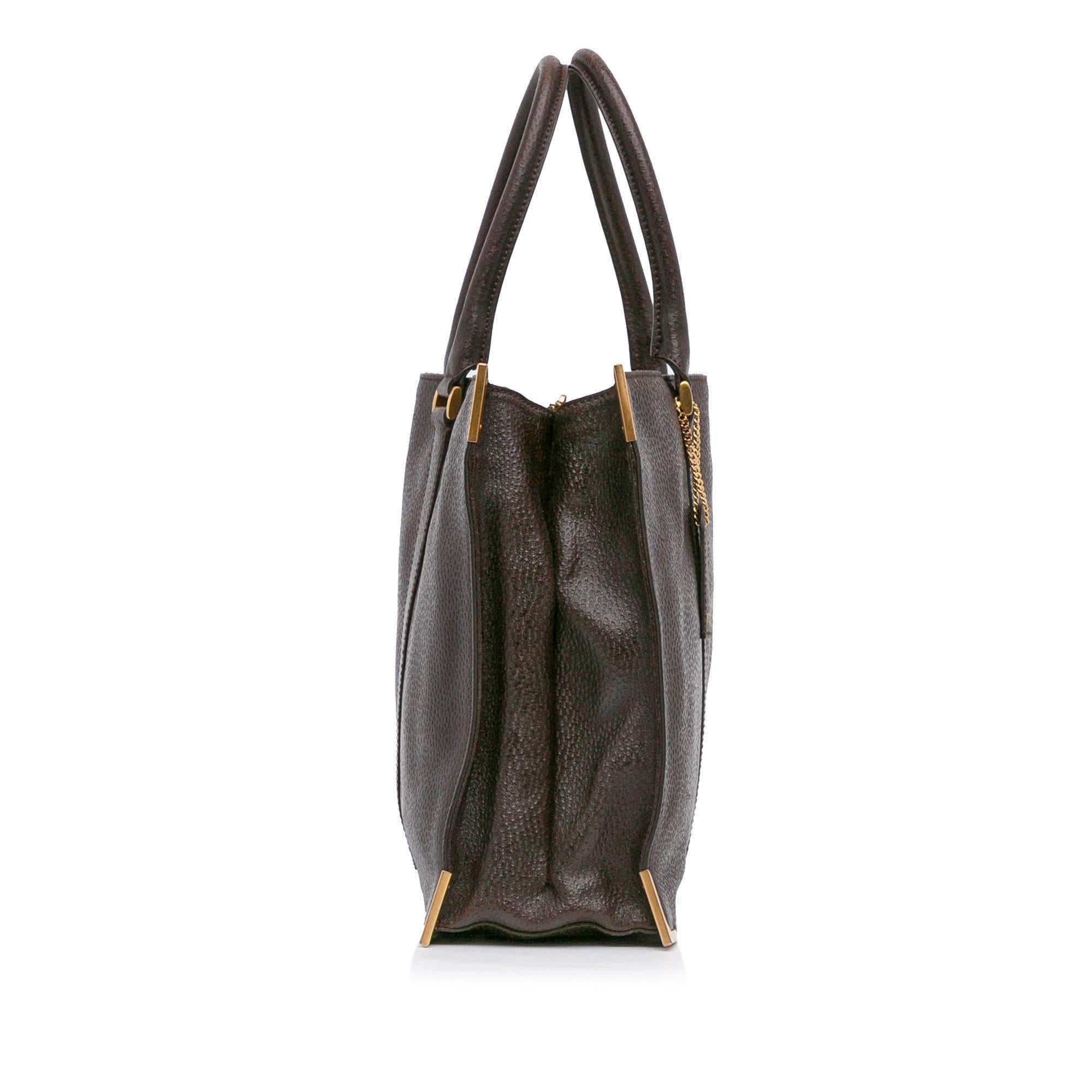 Fendi Textured Leather Classico No.4 Tote Bag (SHG-gSX2gy)