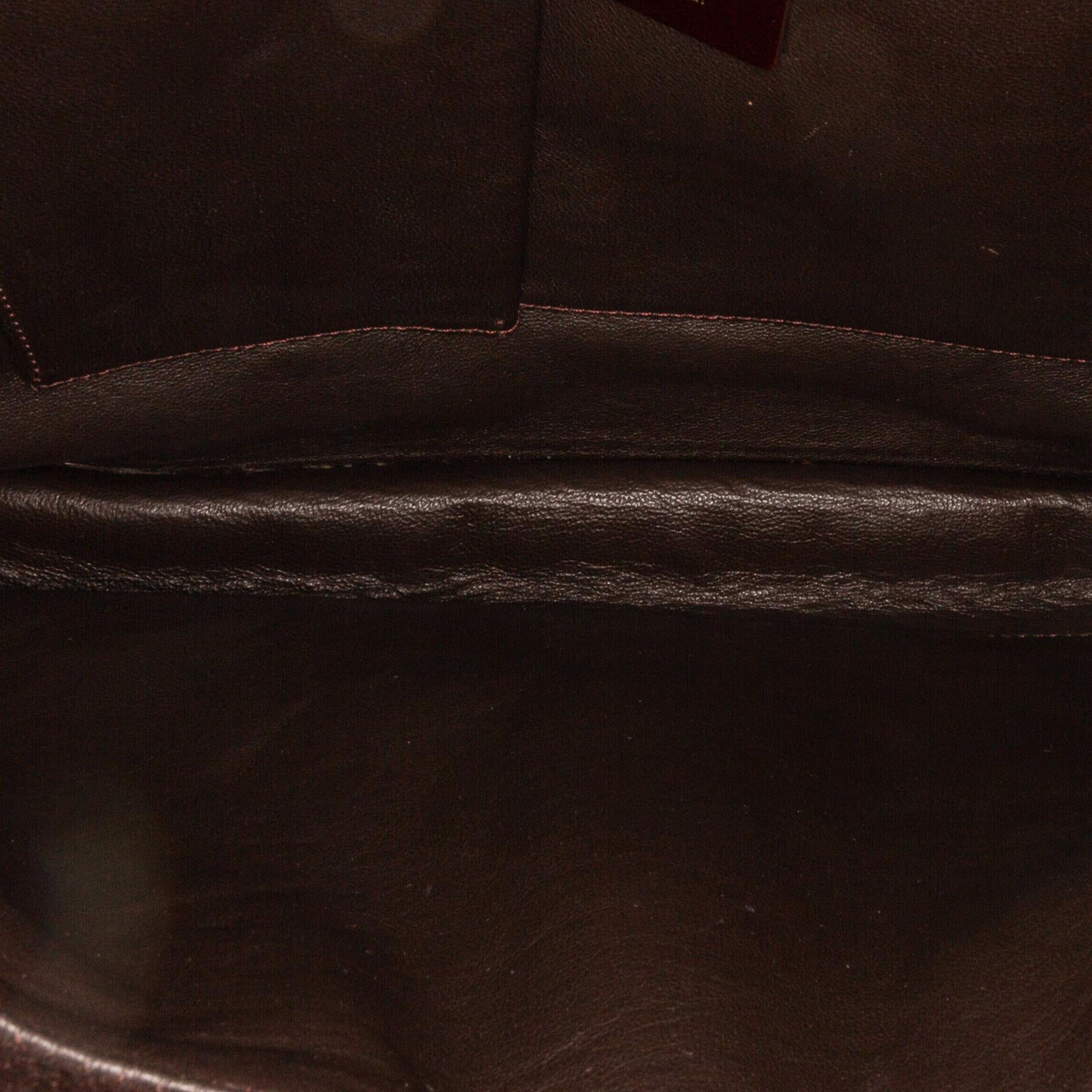 Fendi Textured Leather Classico No.4 Tote Bag (SHG-gSX2gy)