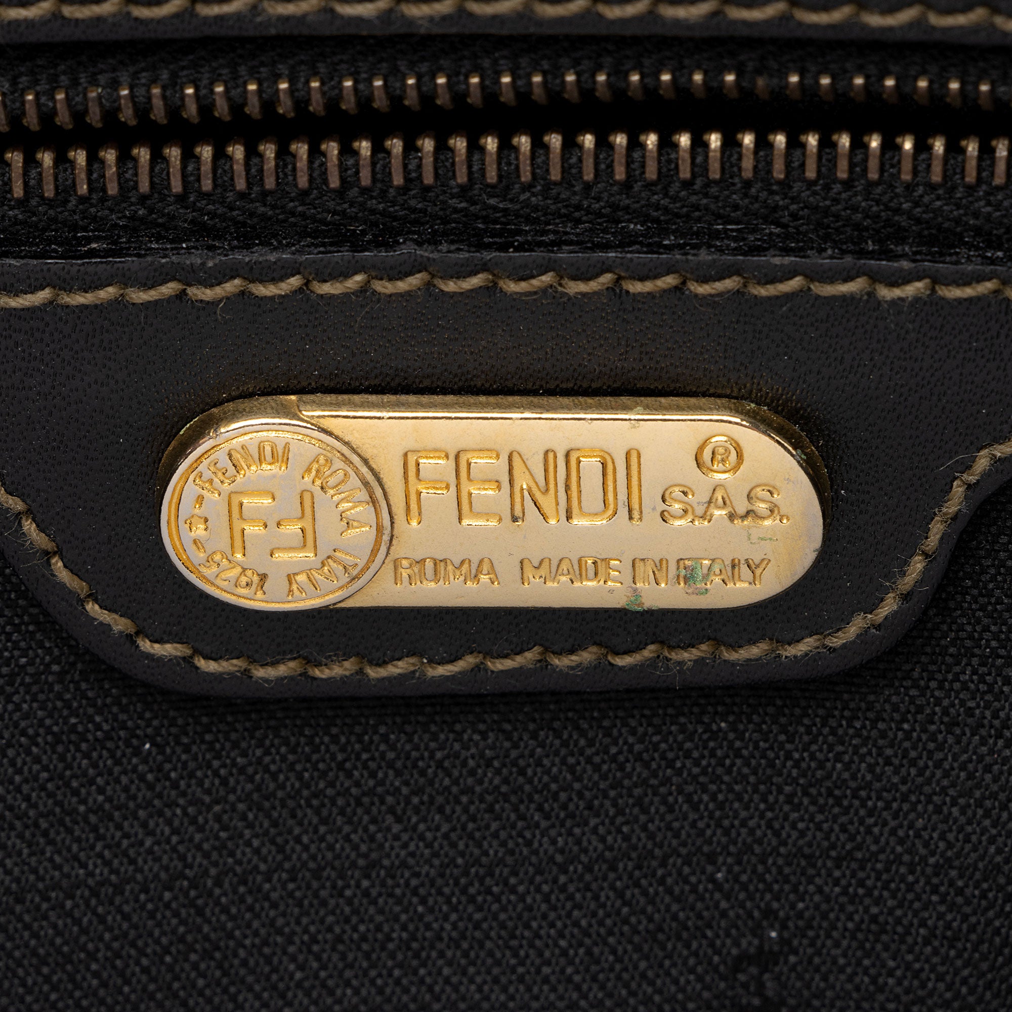 Fendi Vintage Pequin Satchel (SHF-p2iSKx)