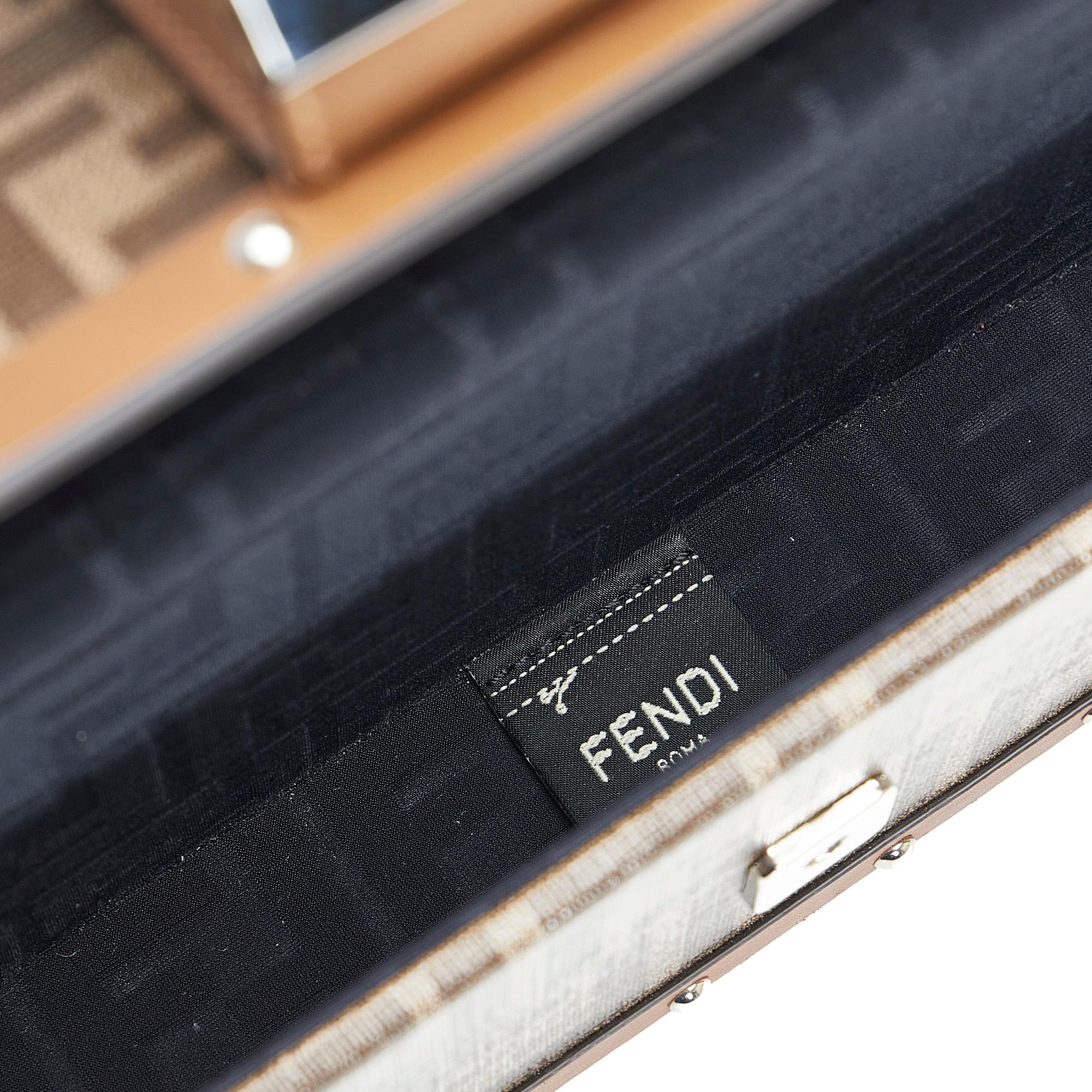 Fendi Zucca Baguette Trunk (SHG-lsaEa4)