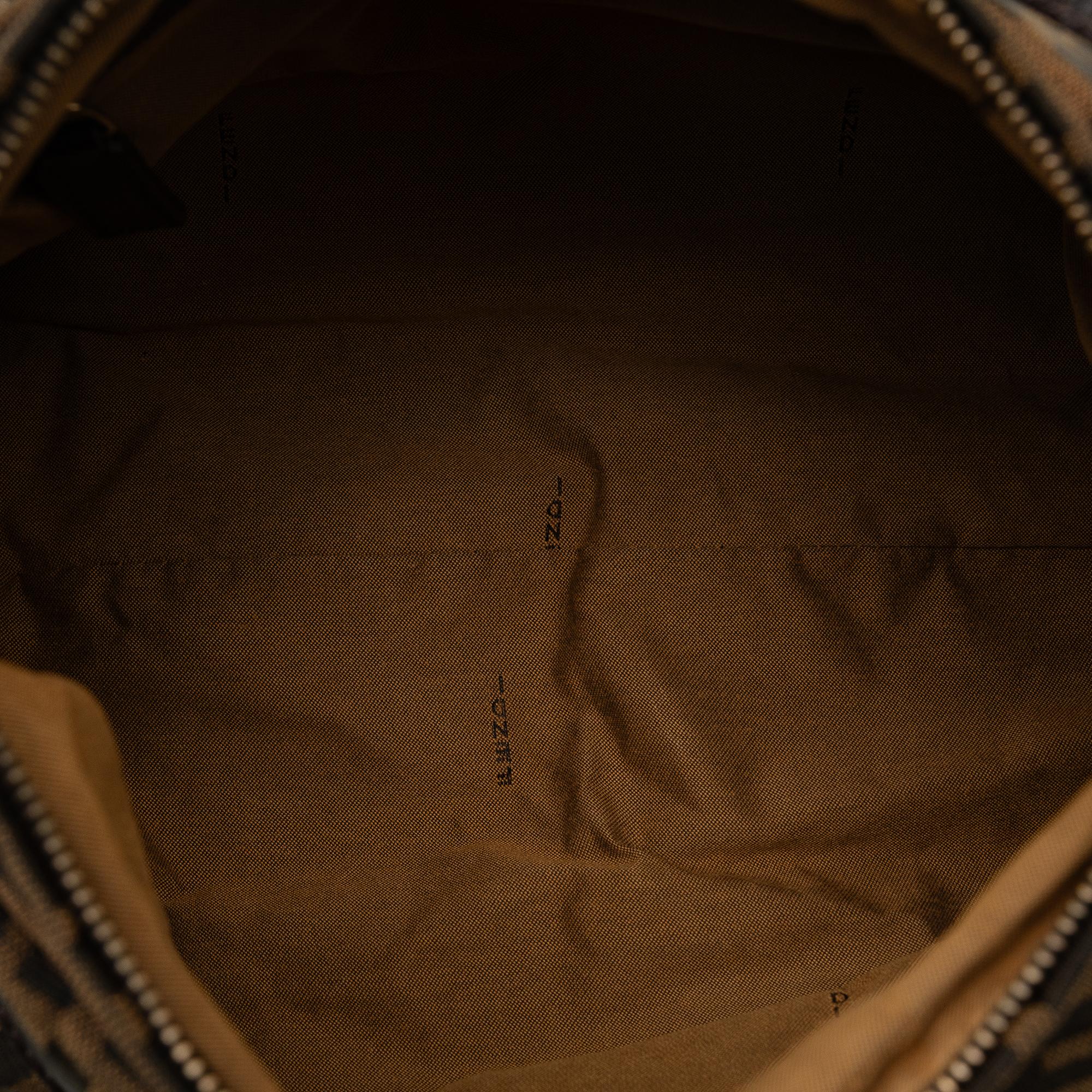 Fendi Zucca Chef Shoulder Bag (SHG-XpJn4U)