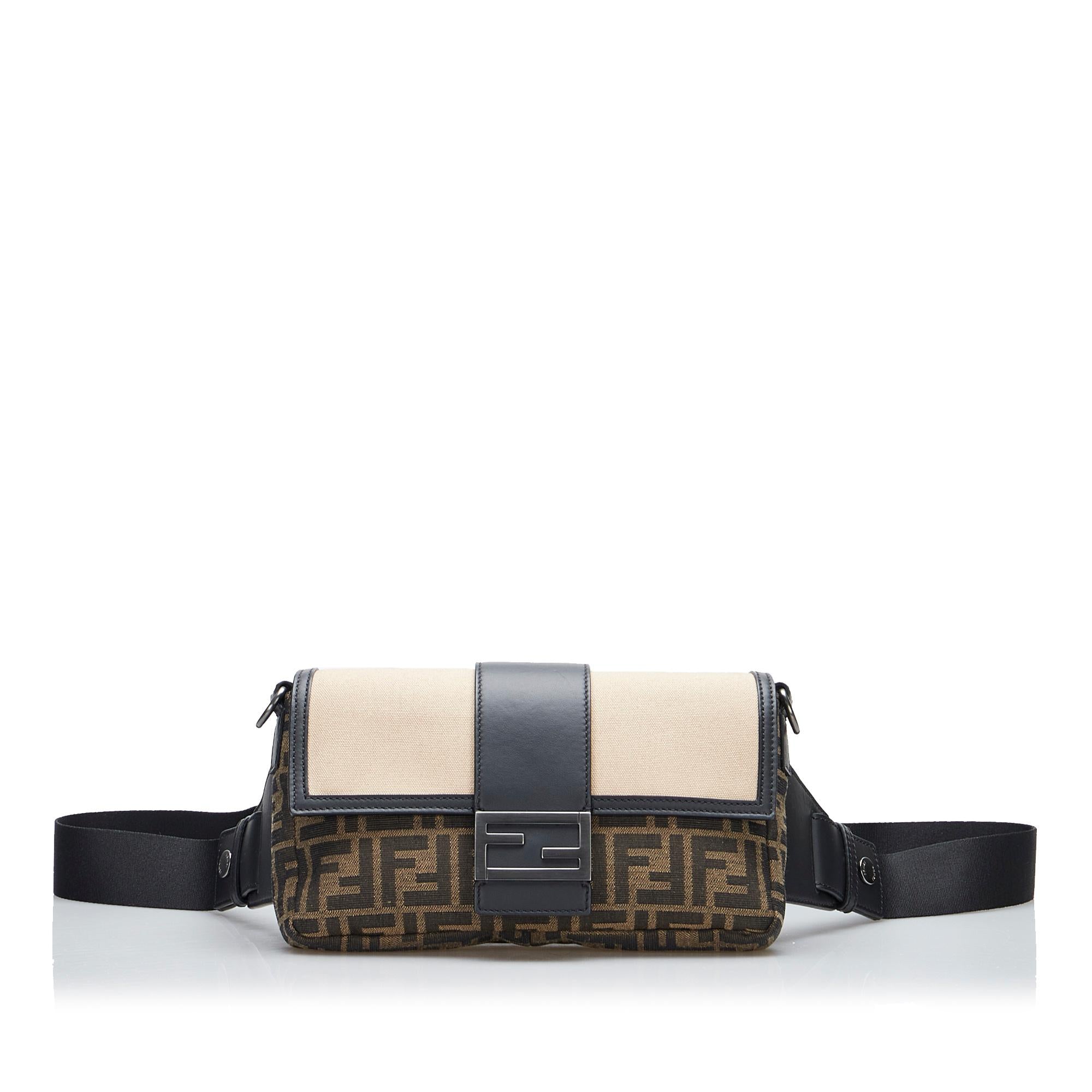 Fendi Zucca Convertible Belt Bag (SHG-puMwVP)