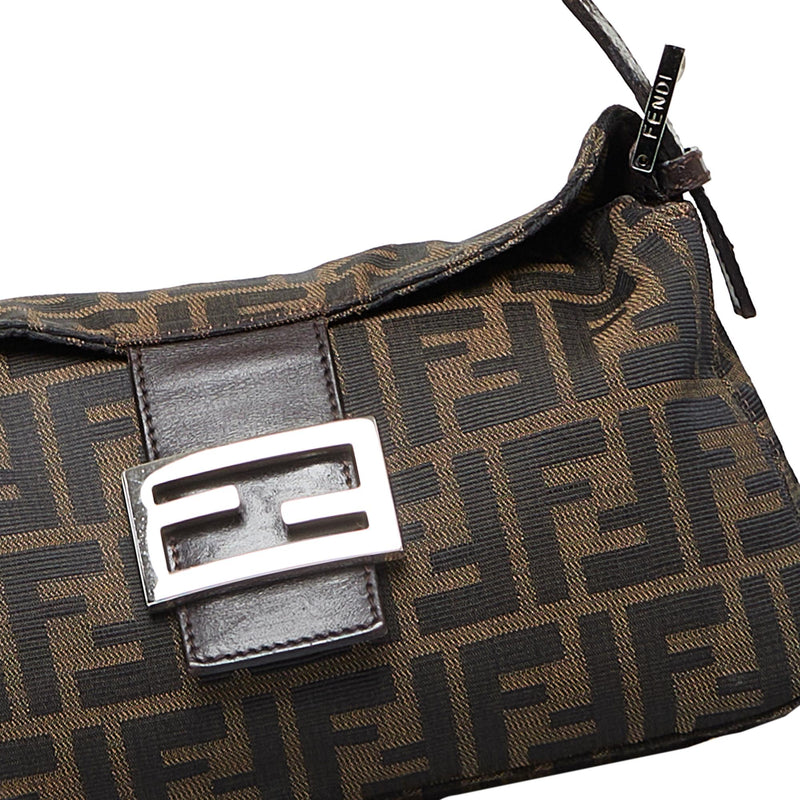 Fendi Zucca Double Flap Baguette (SHG-grLUIg)