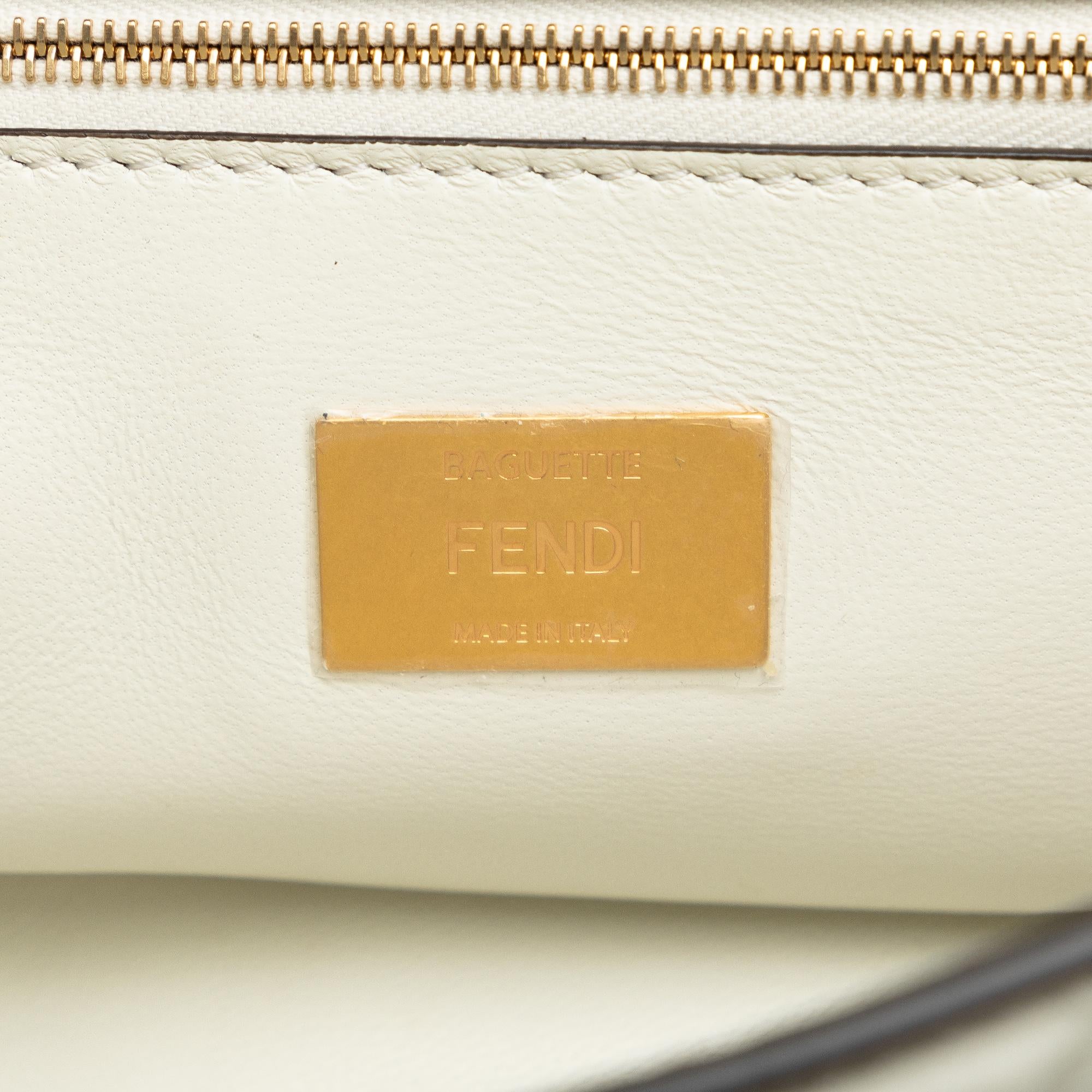 Fendi Zucca Embossed Midi Baguette (SHG-p7ykR5)