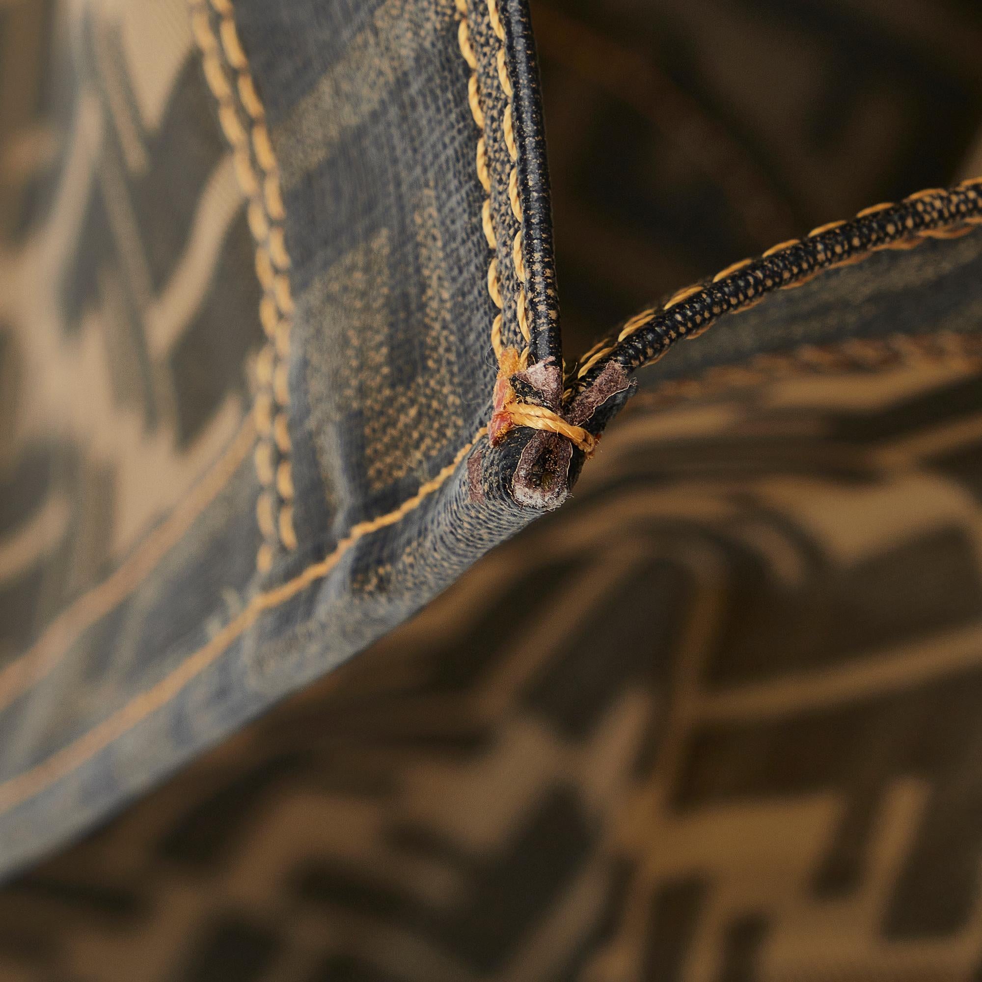 Fendi Zucca Mesh Tote (SHG-FB6wZh)