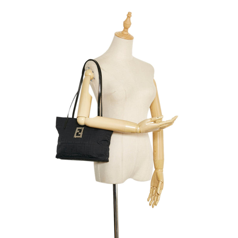 Fendi Zucca Shoulder Bag (SHG-OCSRIj)