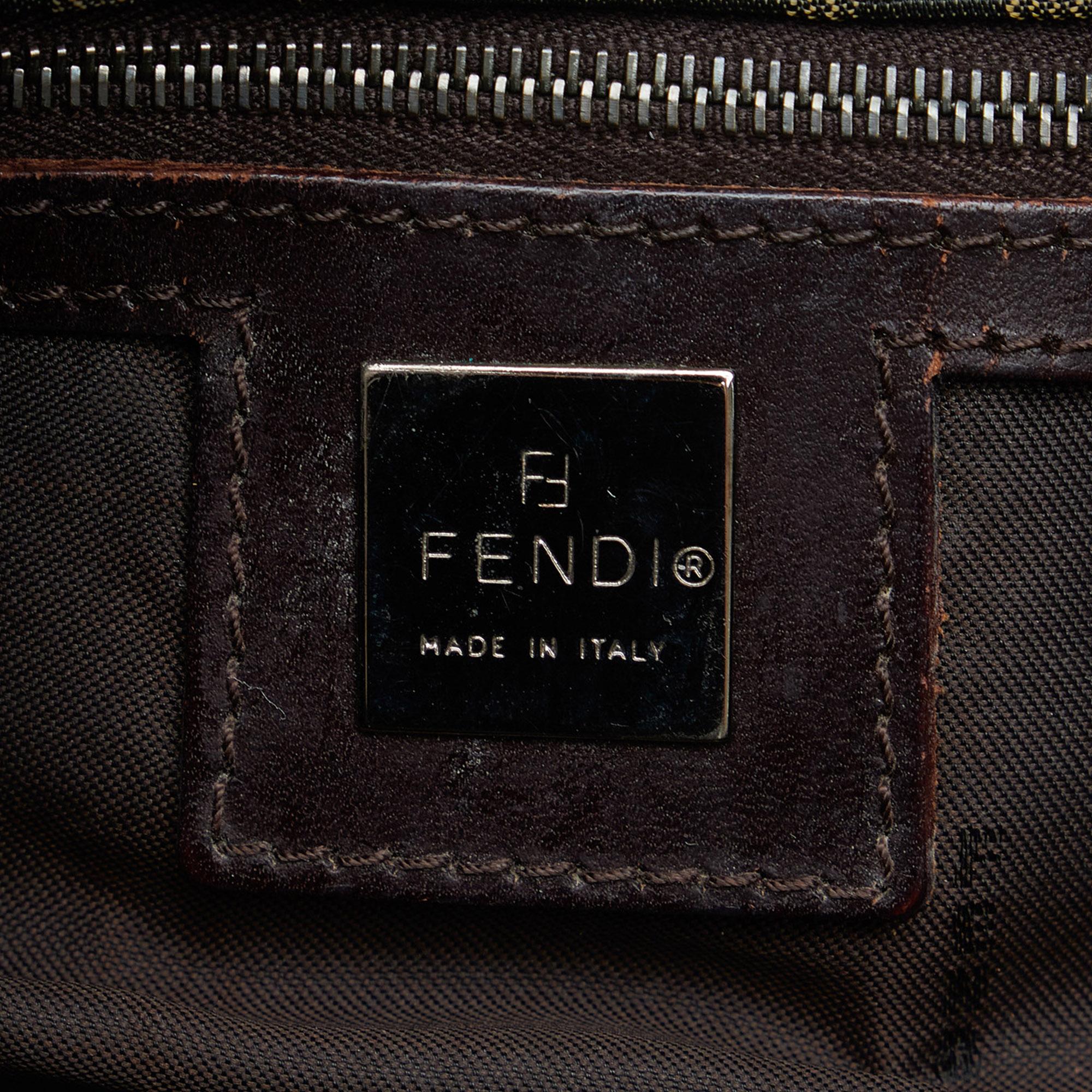 Fendi Zucca Tote Bag (SHG-IBAaYs)
