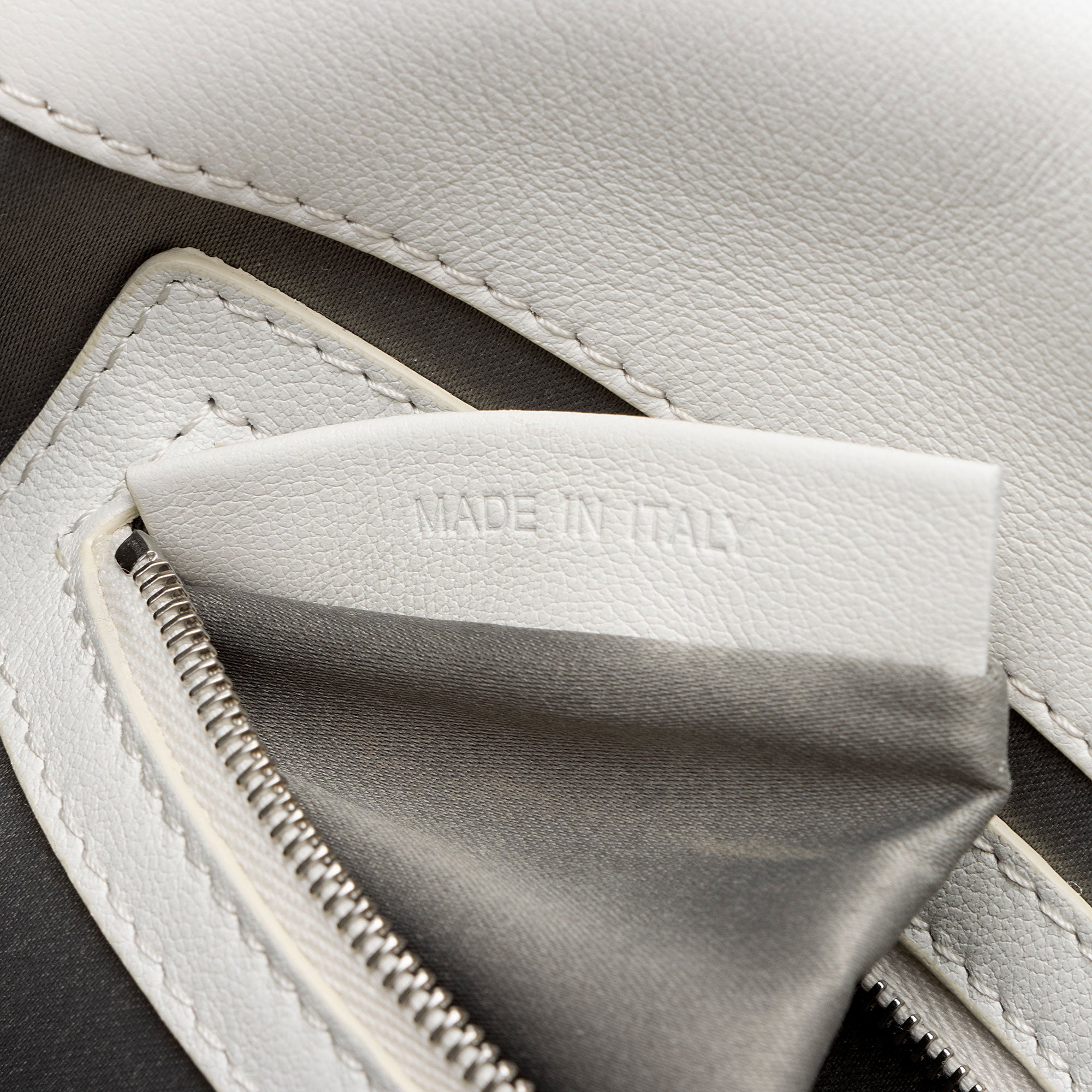 Fendi x Marc Jacobs Leather The Baguette Shoulder Bag