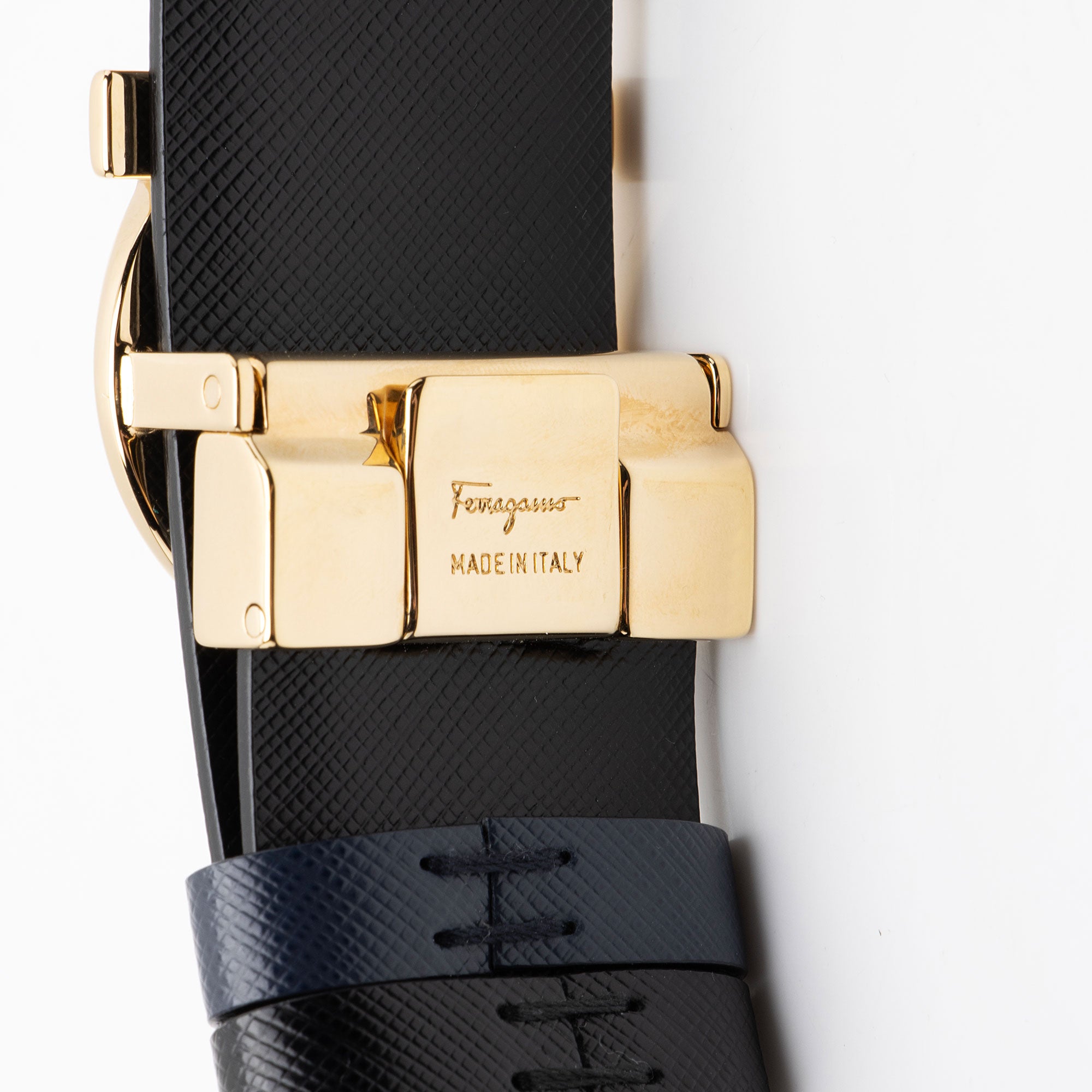 Ferragamo Leather Reversible Gancini Belt - Size 34 / 85