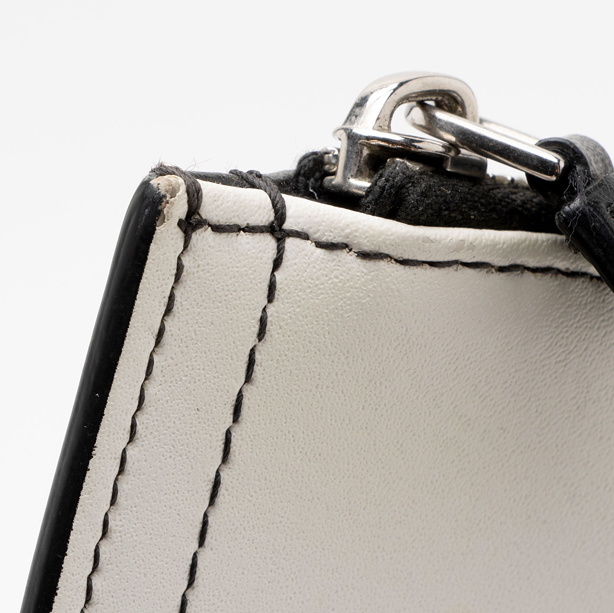 Givenchy Brogue Leather Antigona Zip Pouch (SHF-2iBJP6)