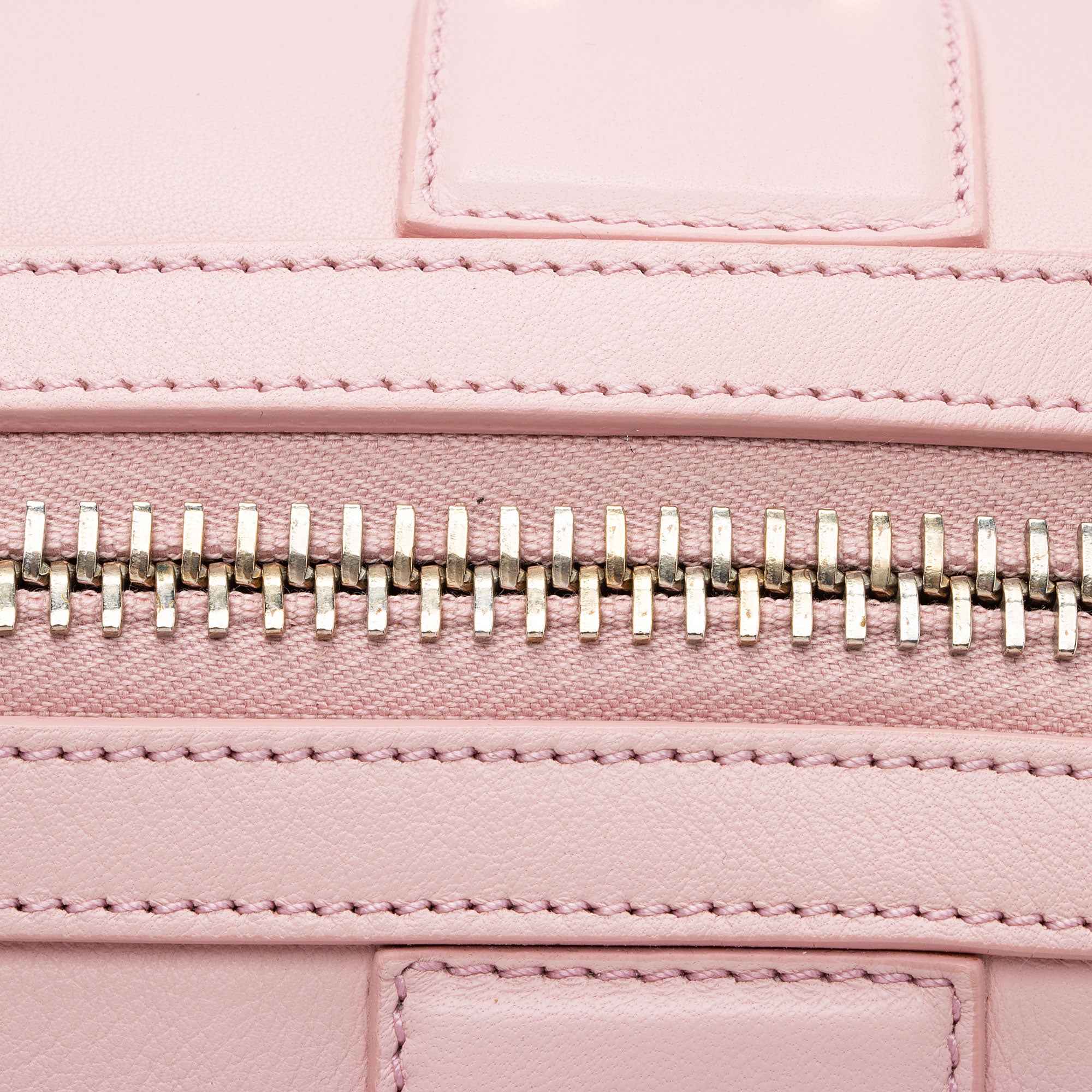 Givenchy Leather Lucrezia Medium Satchel (SHF-3JdbBF)