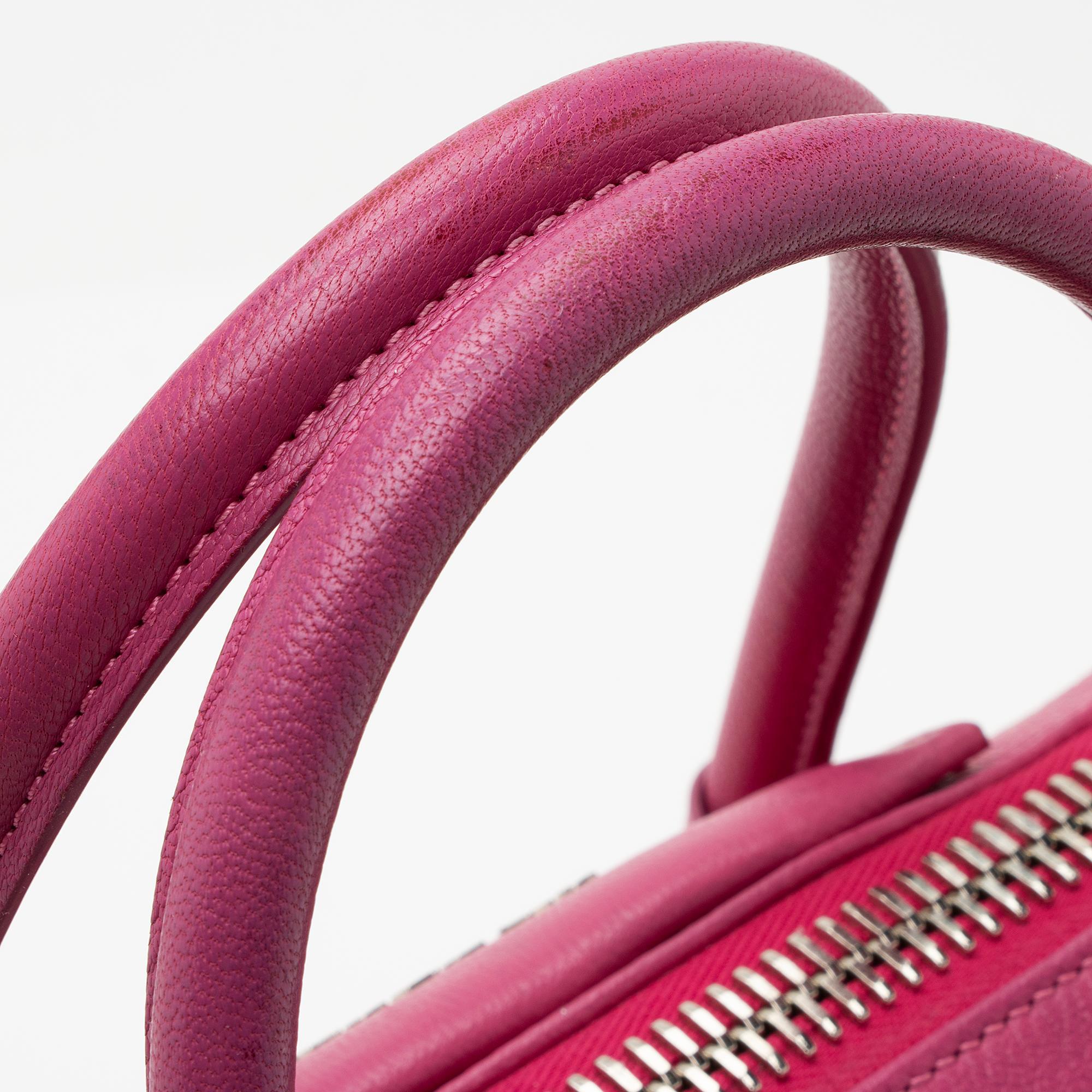 Givenchy Sugar Goatskin Antigona Small Satchel (SHF-NNic62)