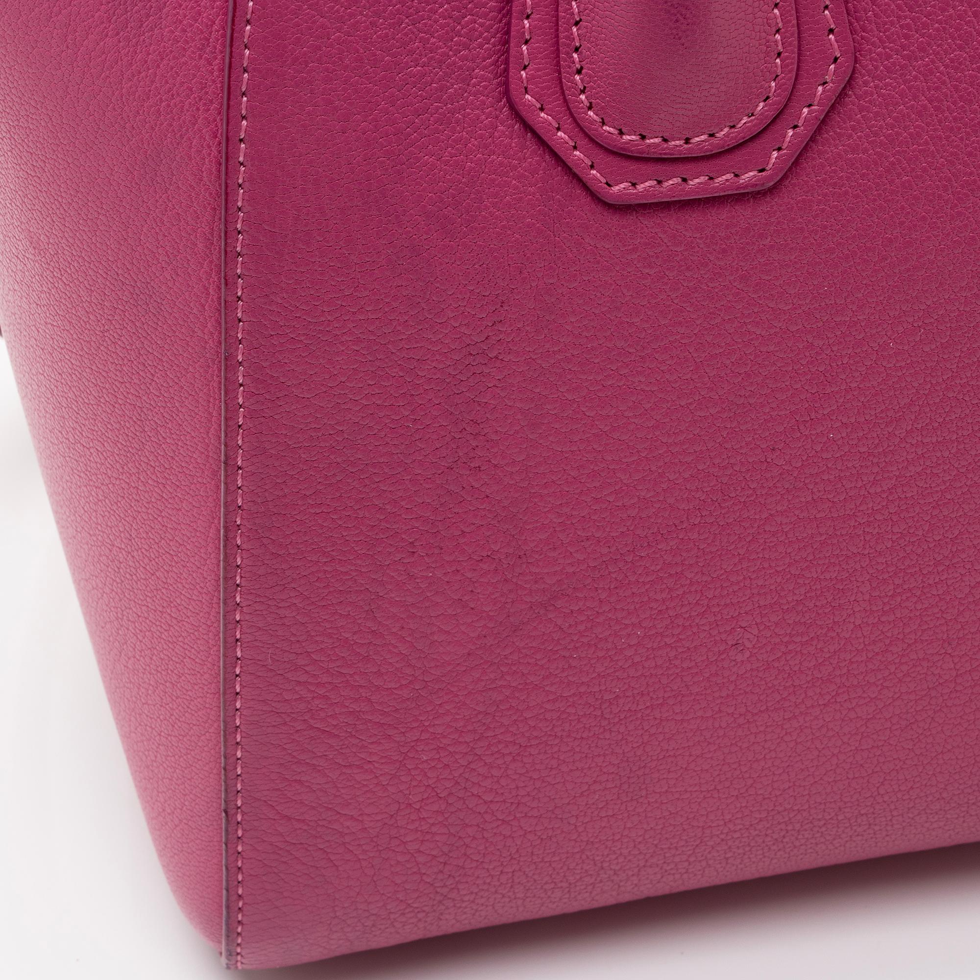 Givenchy Sugar Goatskin Antigona Small Satchel (SHF-NNic62)