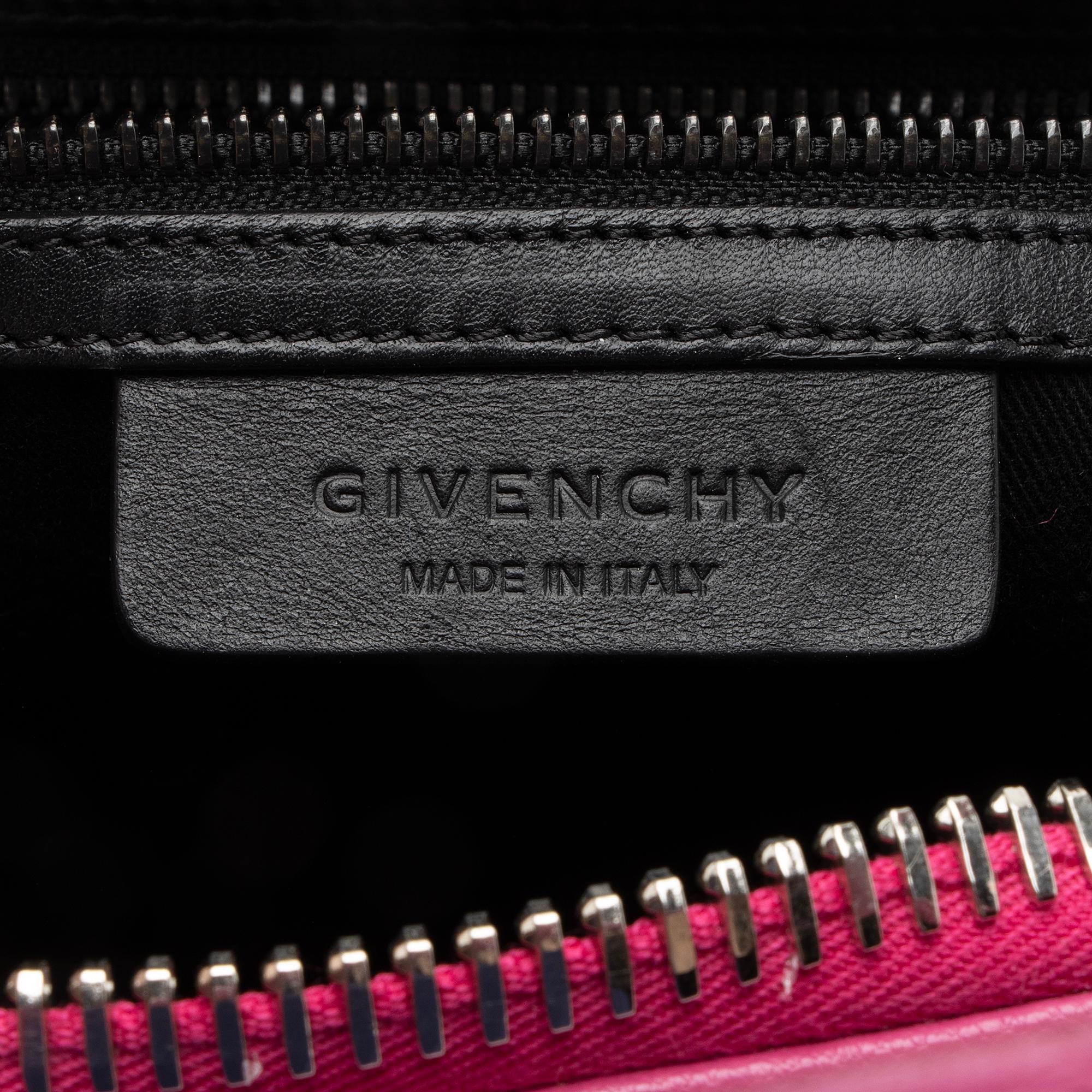 Givenchy Sugar Goatskin Antigona Small Satchel (SHF-NNic62)