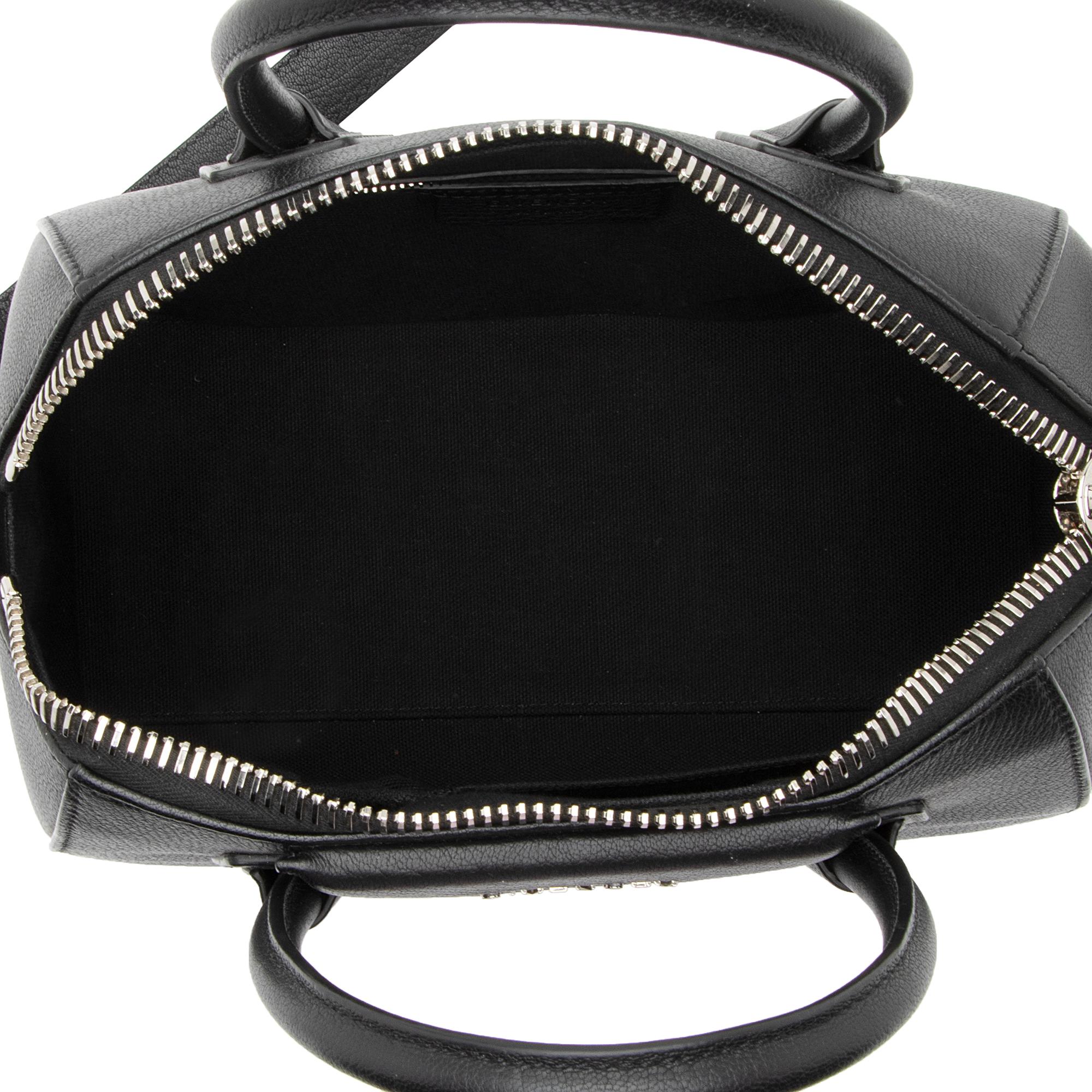 Givenchy Sugar Goatskin Antigona Small Satchel (SHF-clQmZx)