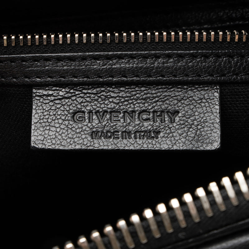 Givenchy Sugar Goatskin Antigona Small Satchel (SHF-Q1TZ0F)