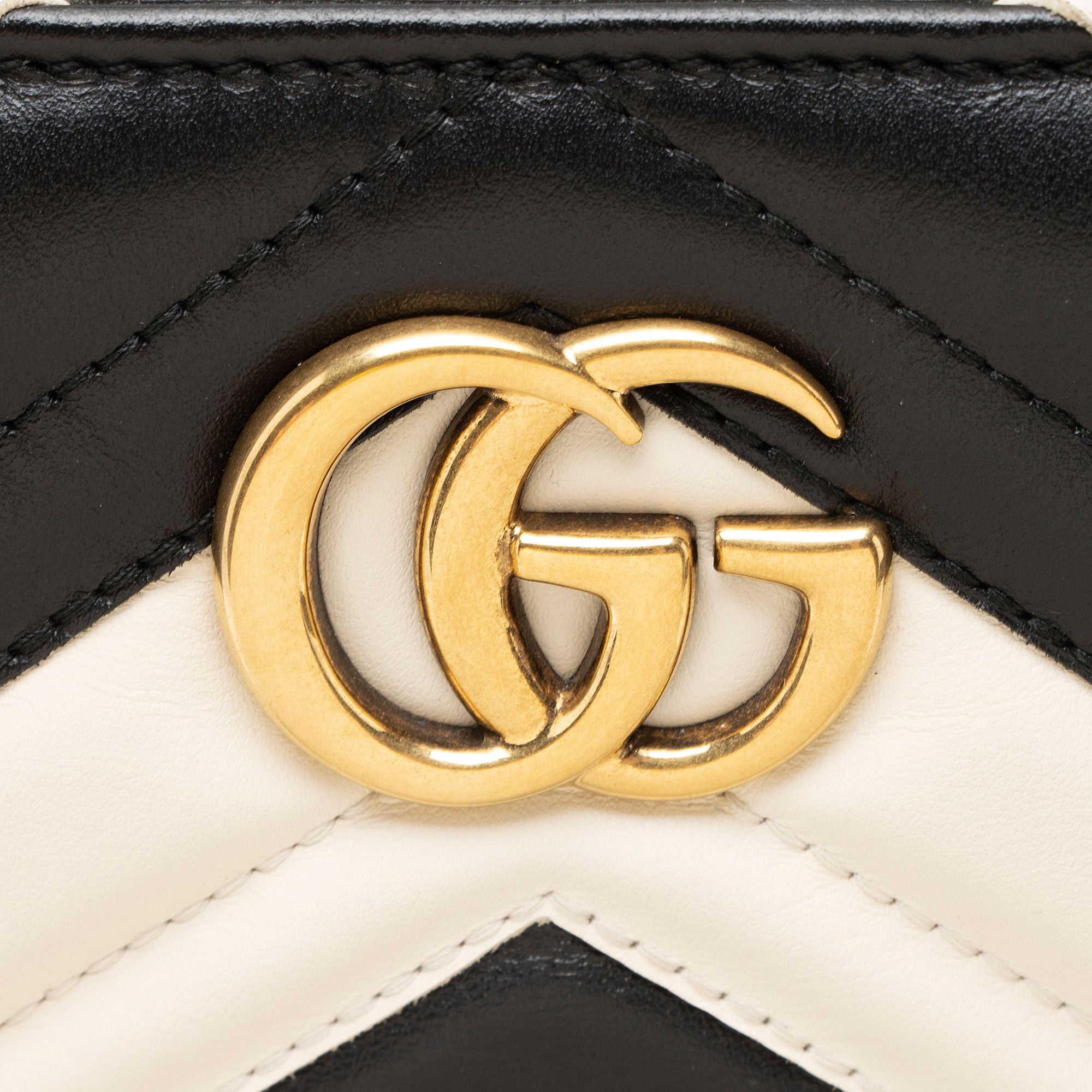 Gucci Bicolor Matelasse Leather GG Marmont Top Handle Small Satchel