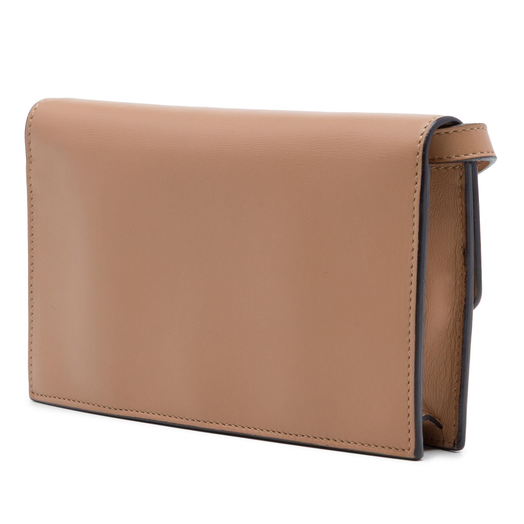 Gucci Calfskin Interlocking G Wallet on Chain