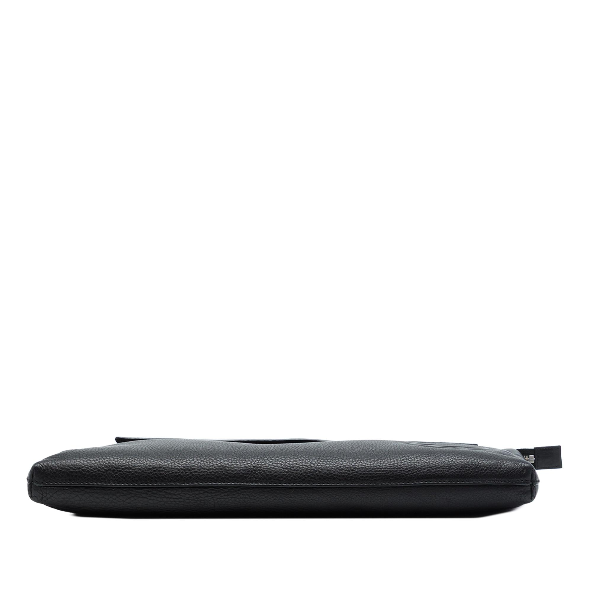 Gucci Calfskin Soho Clutch