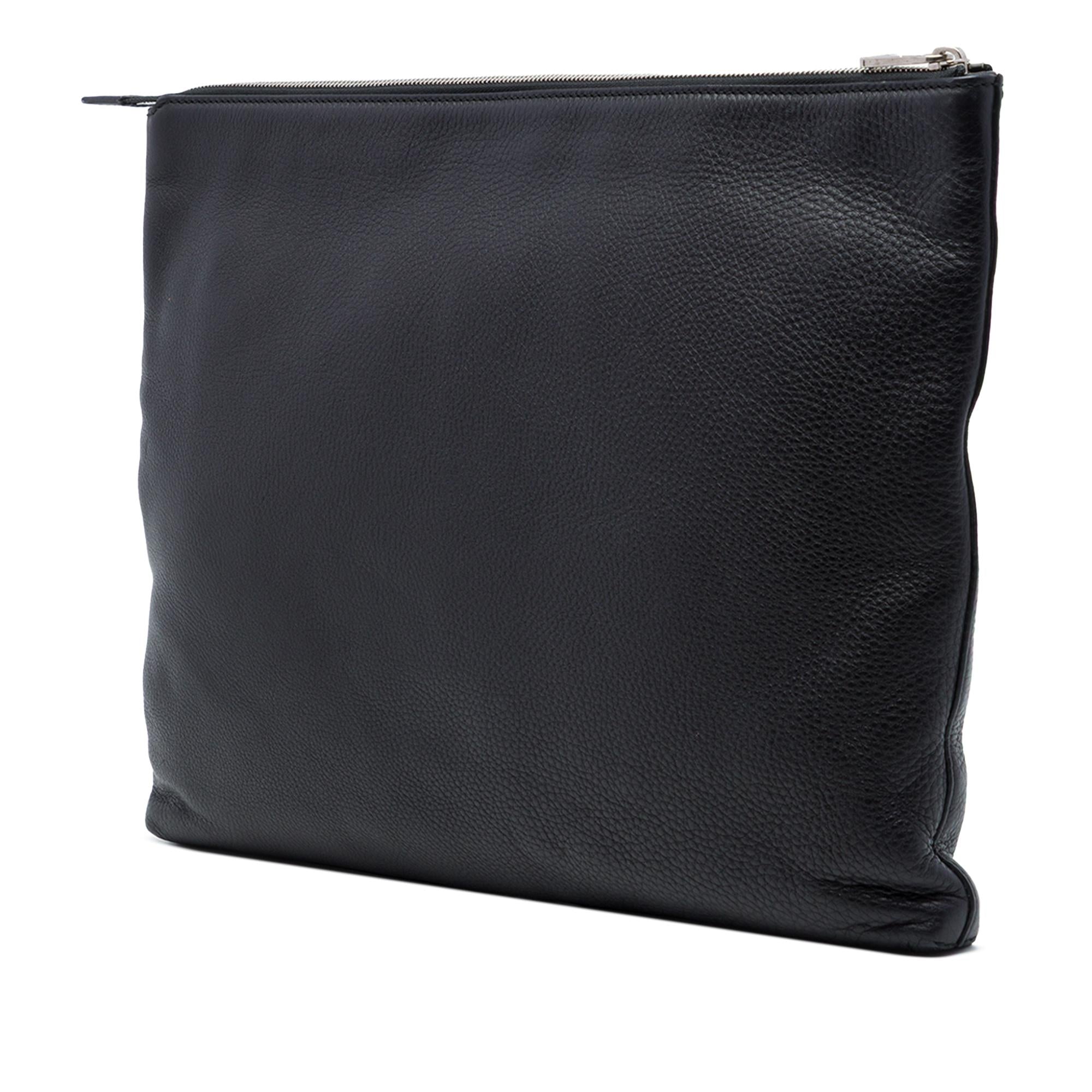 Gucci Calfskin Soho Clutch