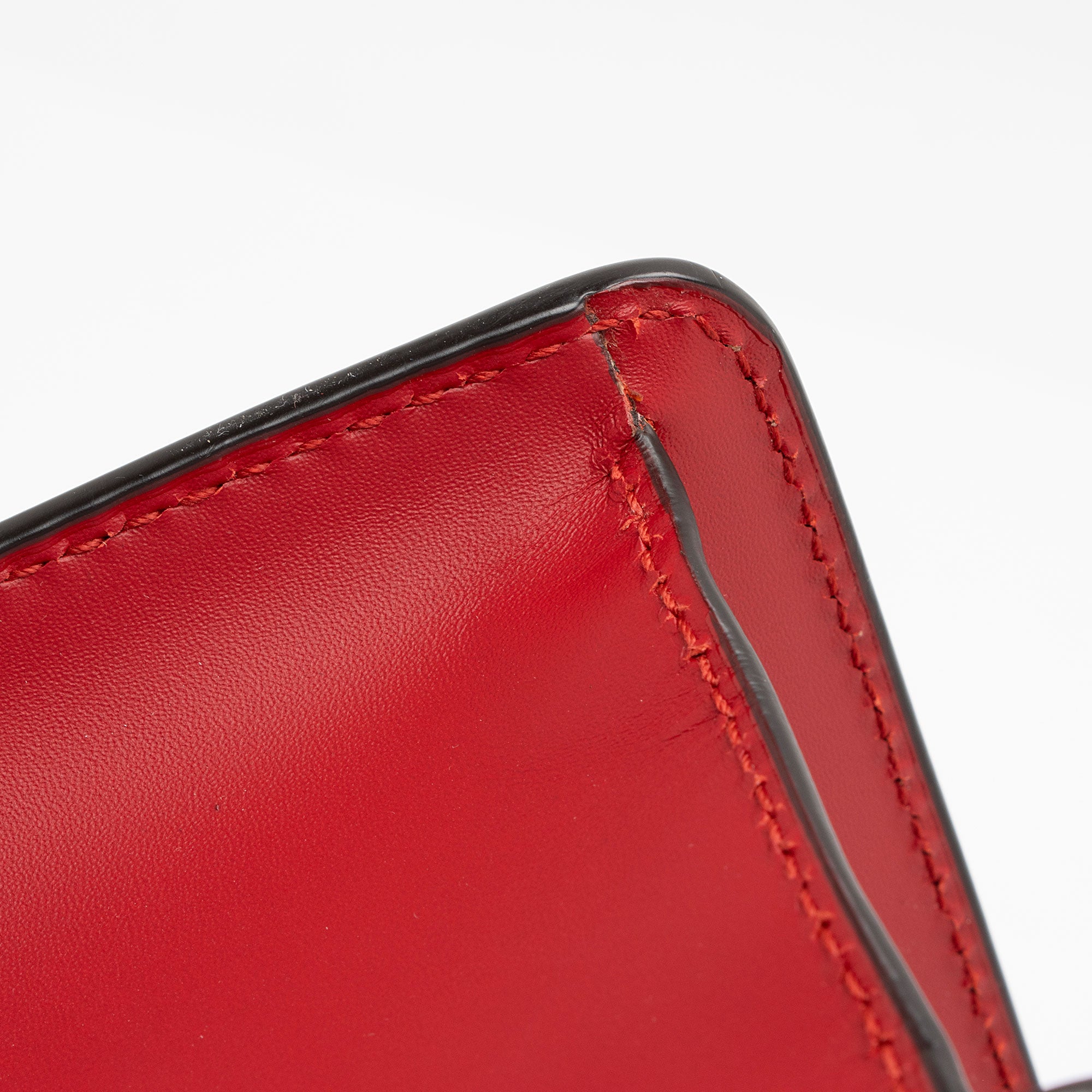 Gucci Calfskin Sylvie Small Shoulder Bag (SHF-pDYCA5)